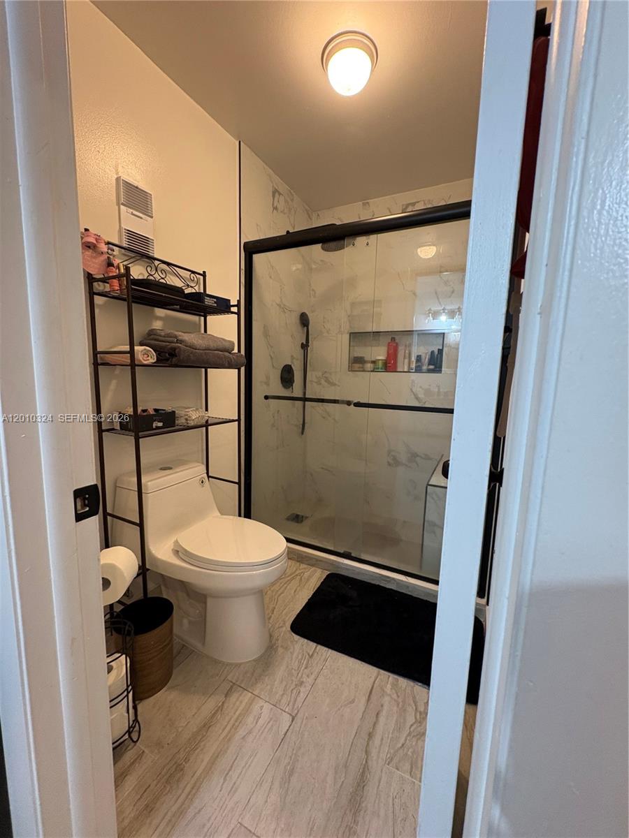 5424 Gate Lake Rd #5424, Tamarac FL 33319