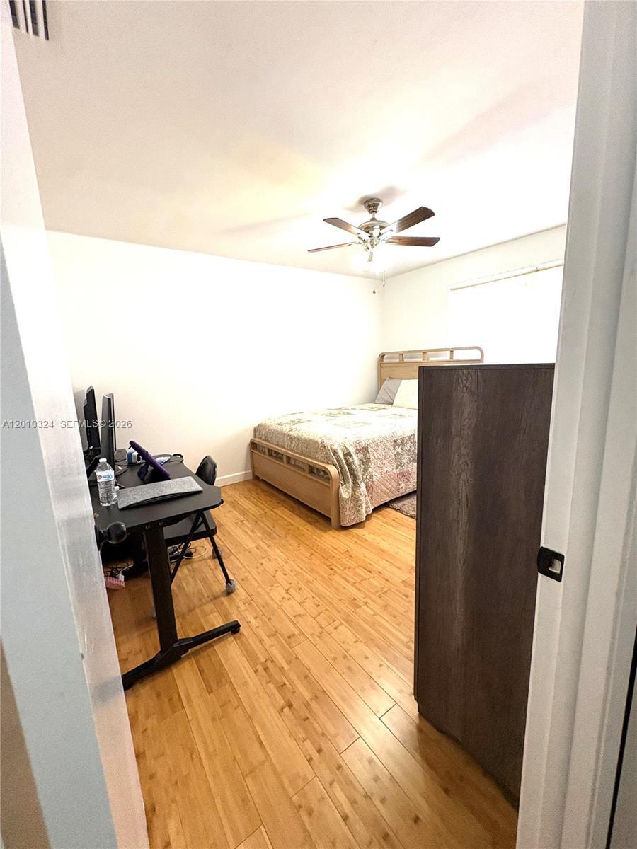 5424 Gate Lake Rd #5424, Tamarac FL 33319