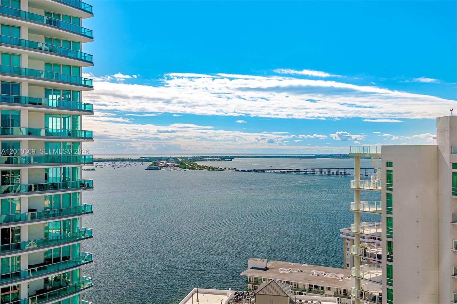 1300 Brickell Bay Dr #2808, Miami FL 33131