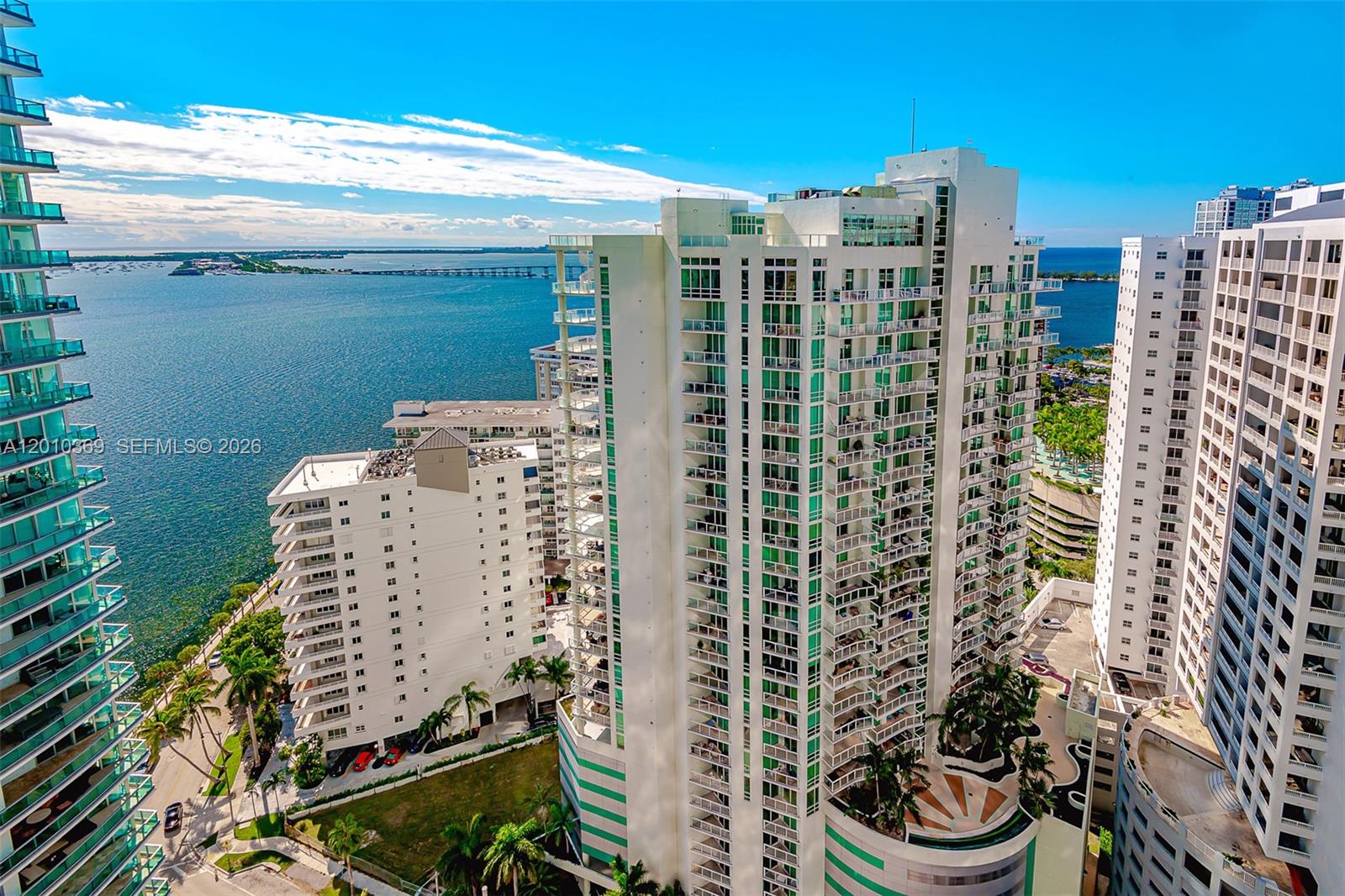 1300 Brickell Bay Dr #2808, Miami FL 33131