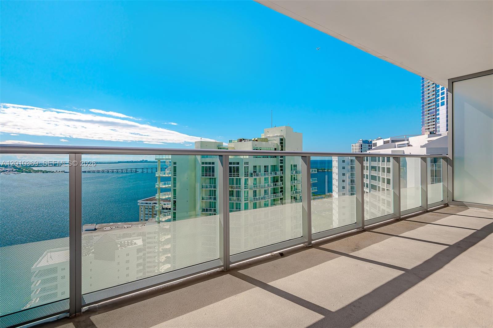 1300 Brickell Bay Dr #2808, Miami FL 33131