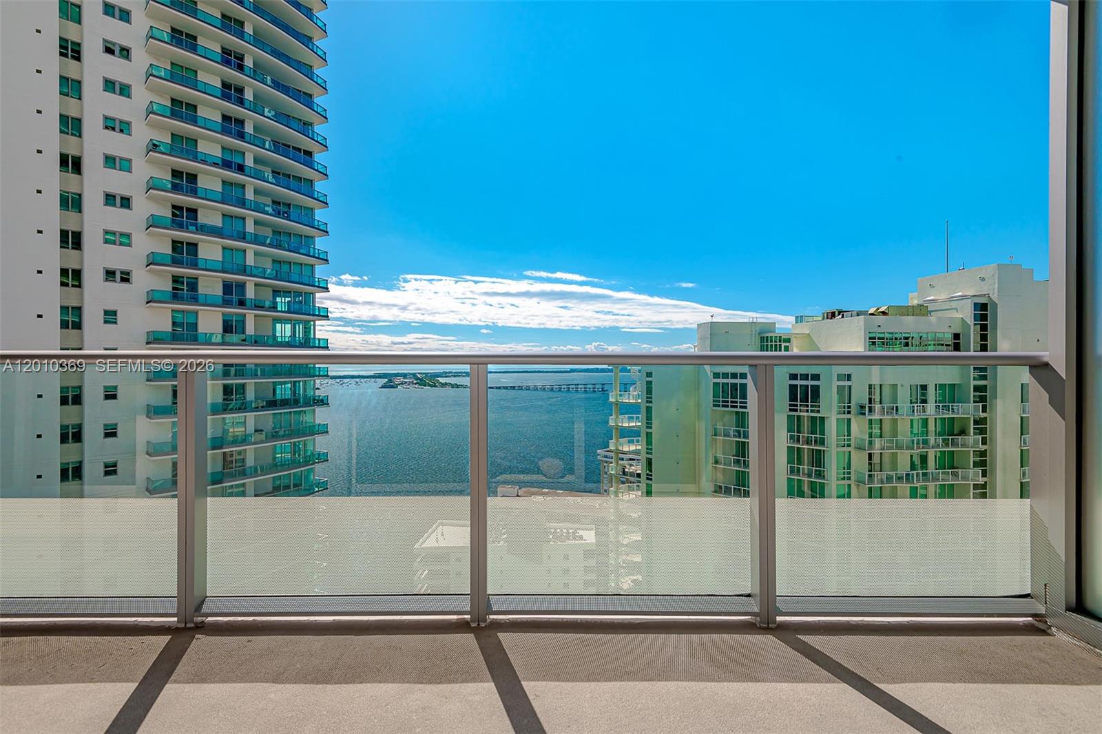 1300 Brickell Bay Dr #2808, Miami FL 33131