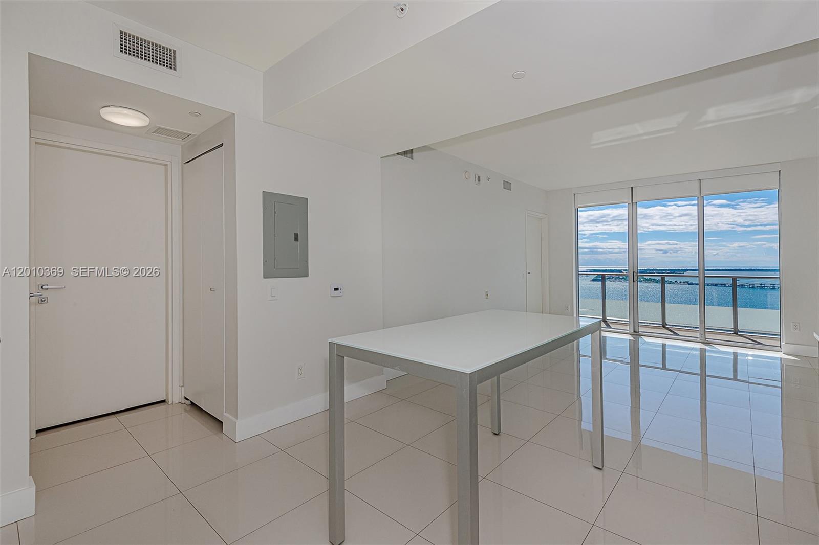 1300 Brickell Bay Dr #2808, Miami FL 33131