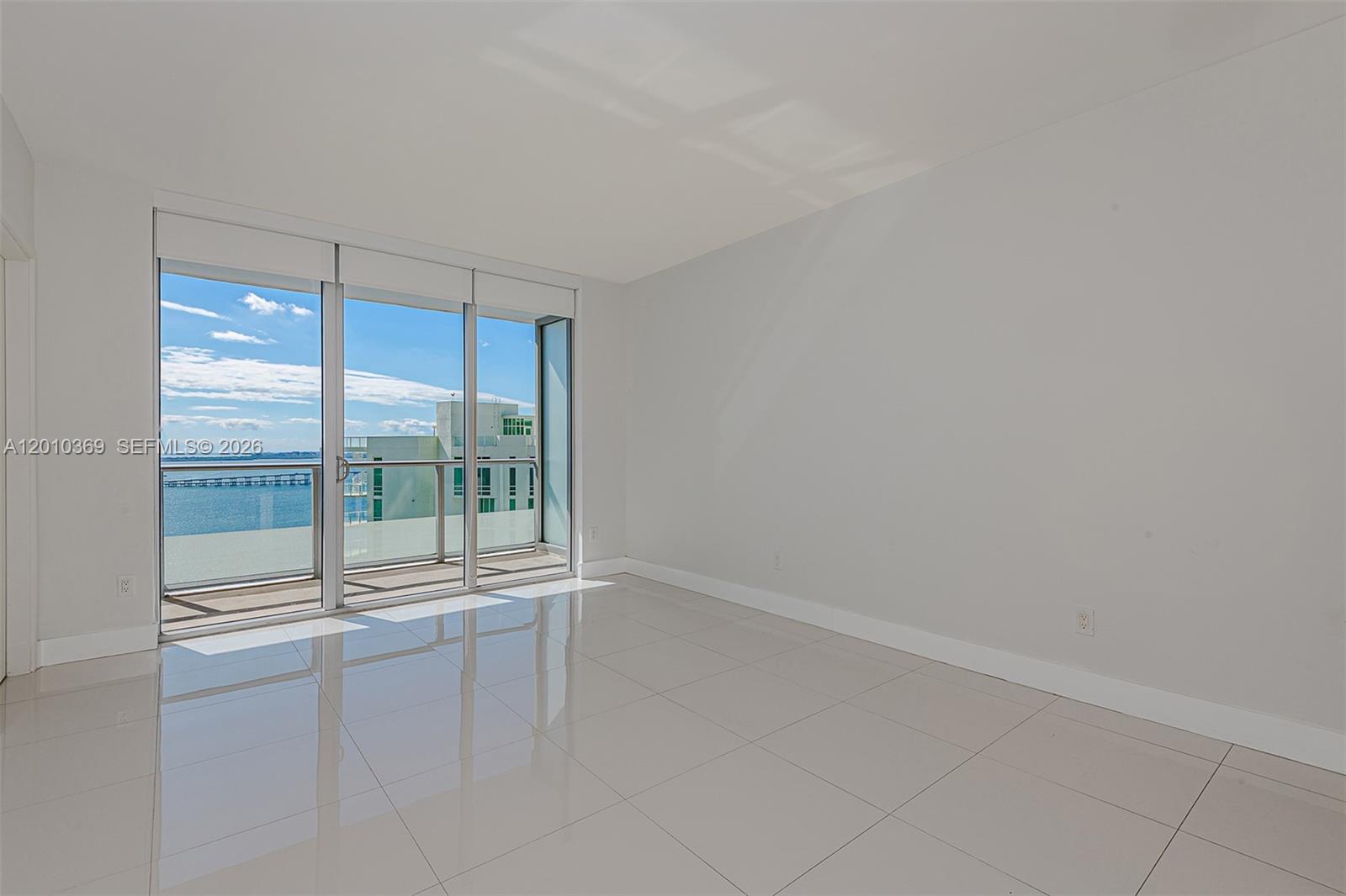 1300 Brickell Bay Dr #2808, Miami FL 33131