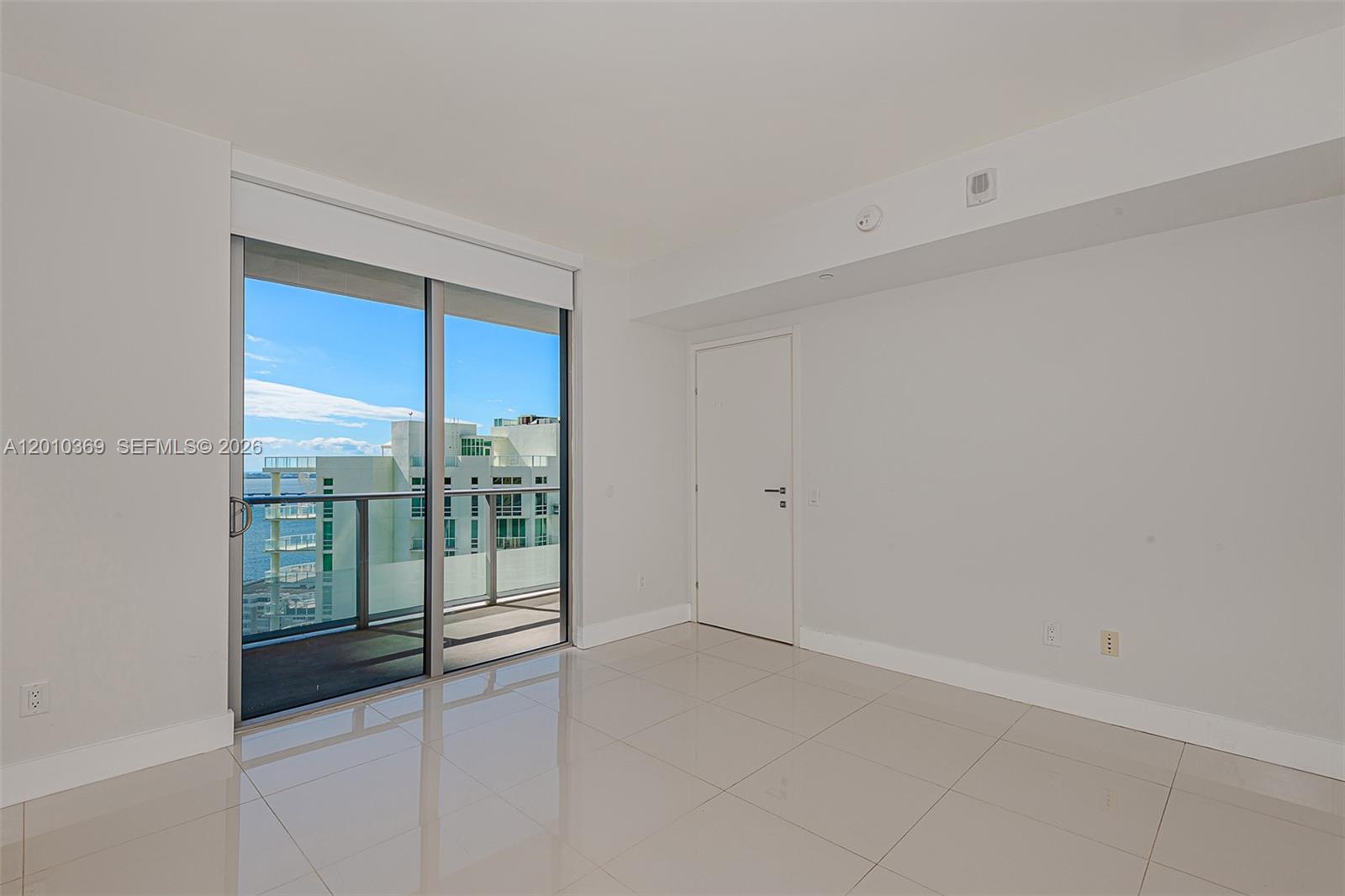 1300 Brickell Bay Dr #2808, Miami FL 33131