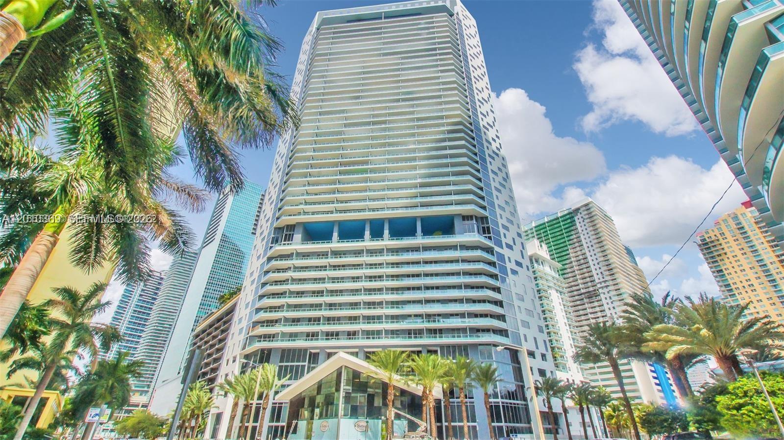 1300 Brickell Bay Dr #2808, Miami FL 33131
