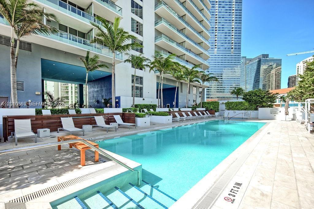 1300 Brickell Bay Dr #2808, Miami FL 33131