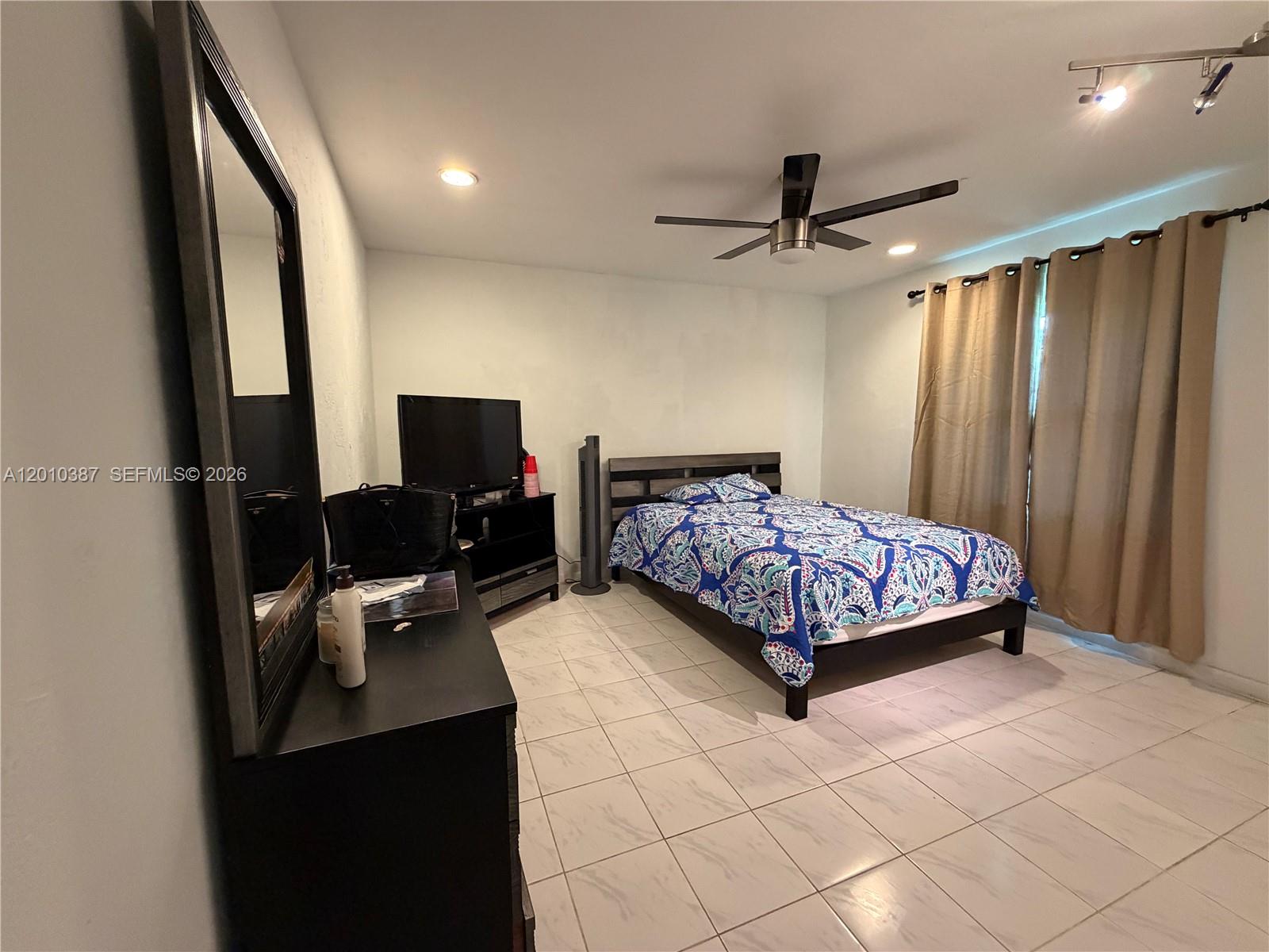 404 NW 112th Ave, Coral Springs FL 33071