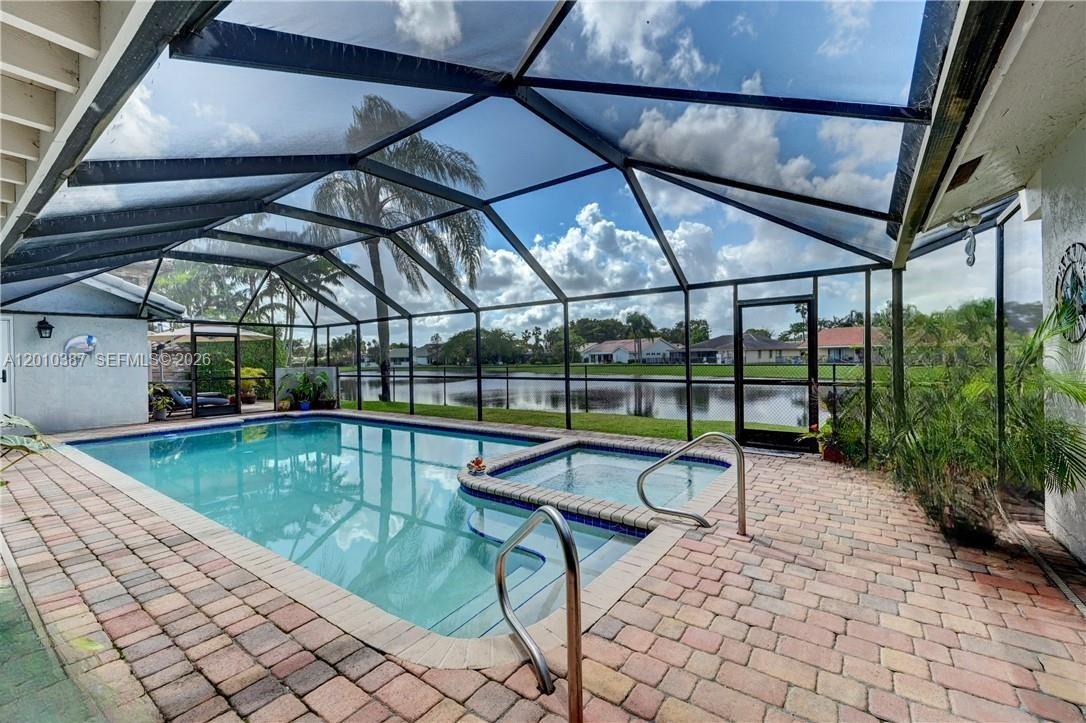 404 NW 112th Ave, Coral Springs FL 33071