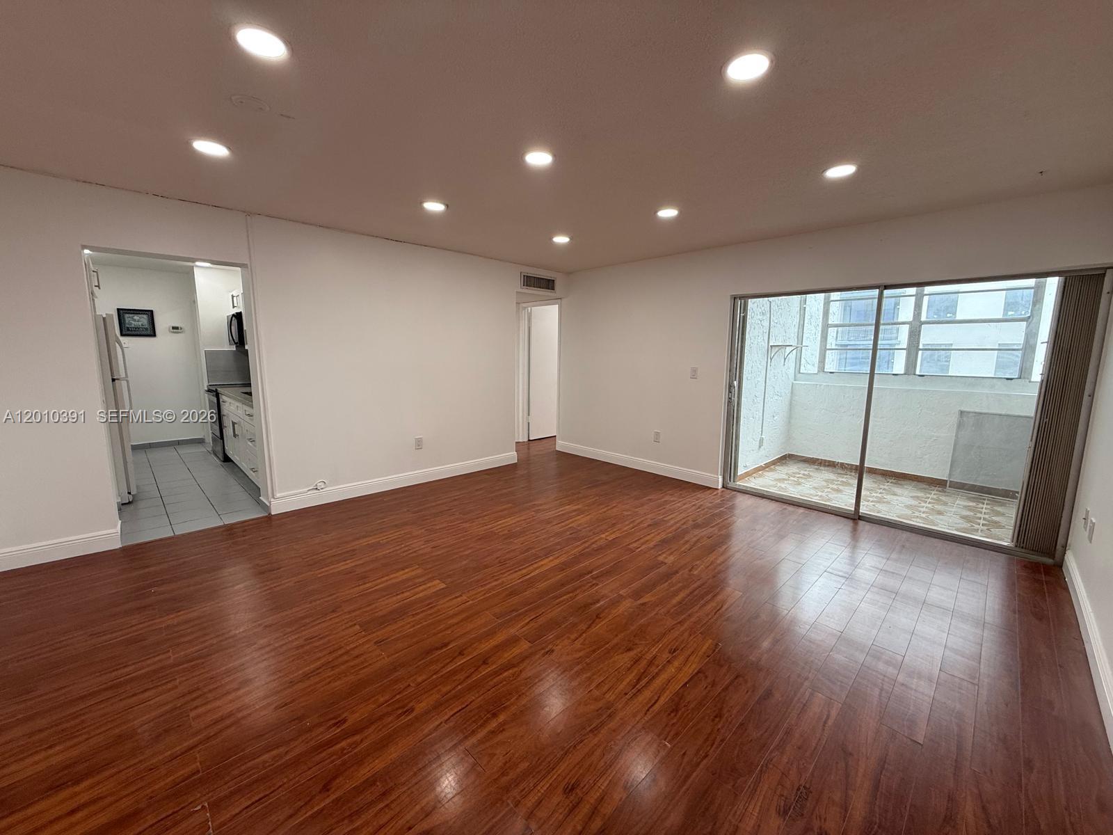 750 NW 43rd Ave #412, Miami FL 33126