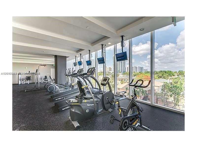 600 NE 27th St #2001, Miami FL 33137