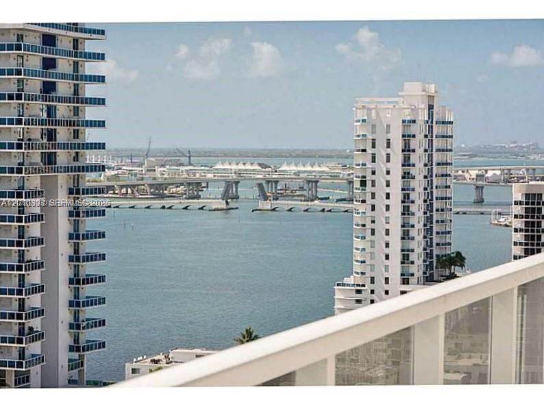 600 NE 27th St #2001, Miami FL 33137