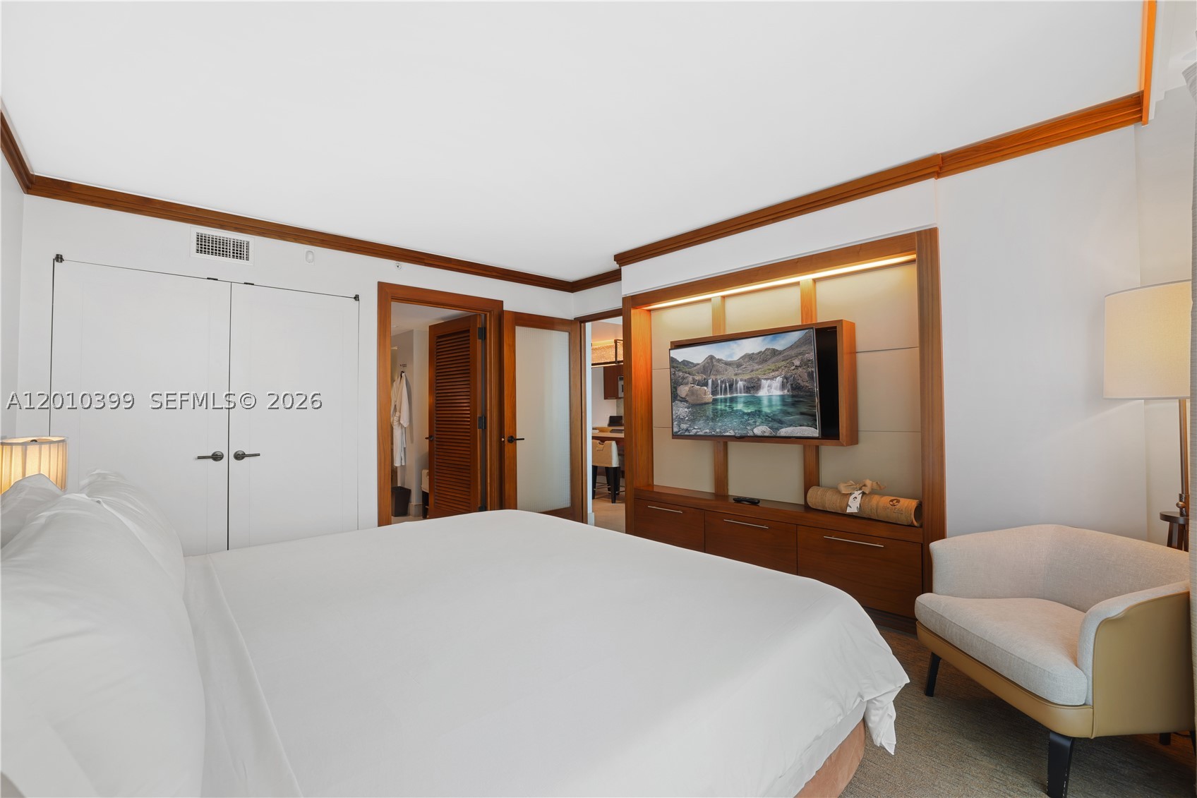 6801 Collins Ave #503, Miami Beach FL 33141