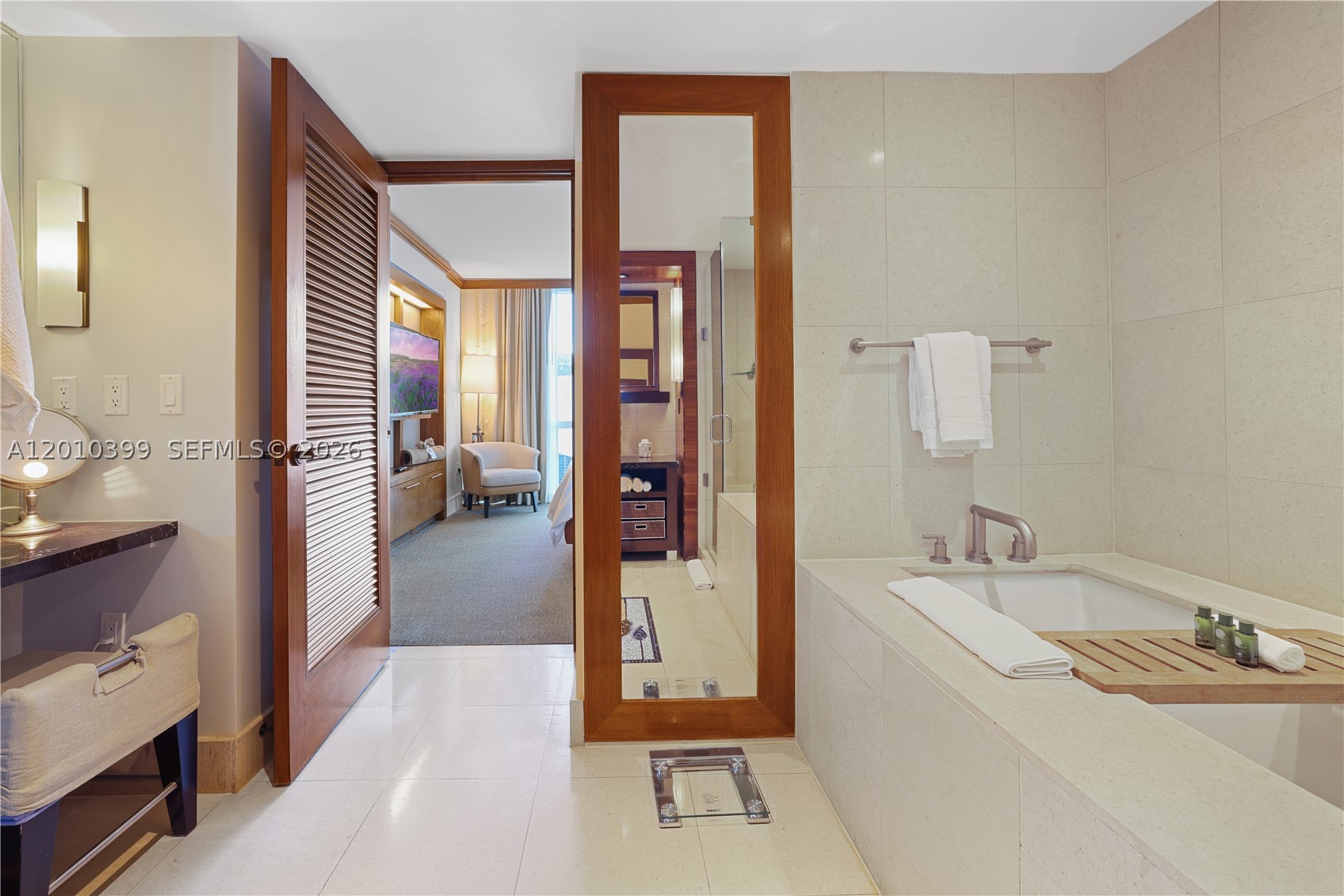 6801 Collins Ave #503, Miami Beach FL 33141