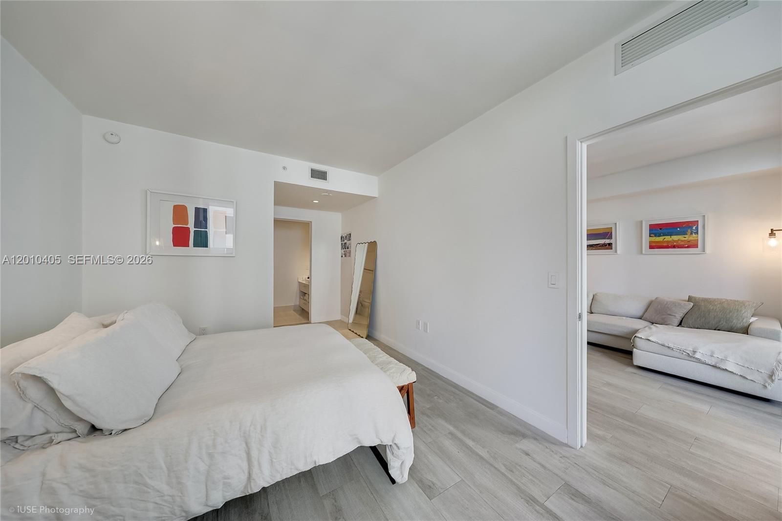 55 SW 9th St #2109, Miami FL 33130