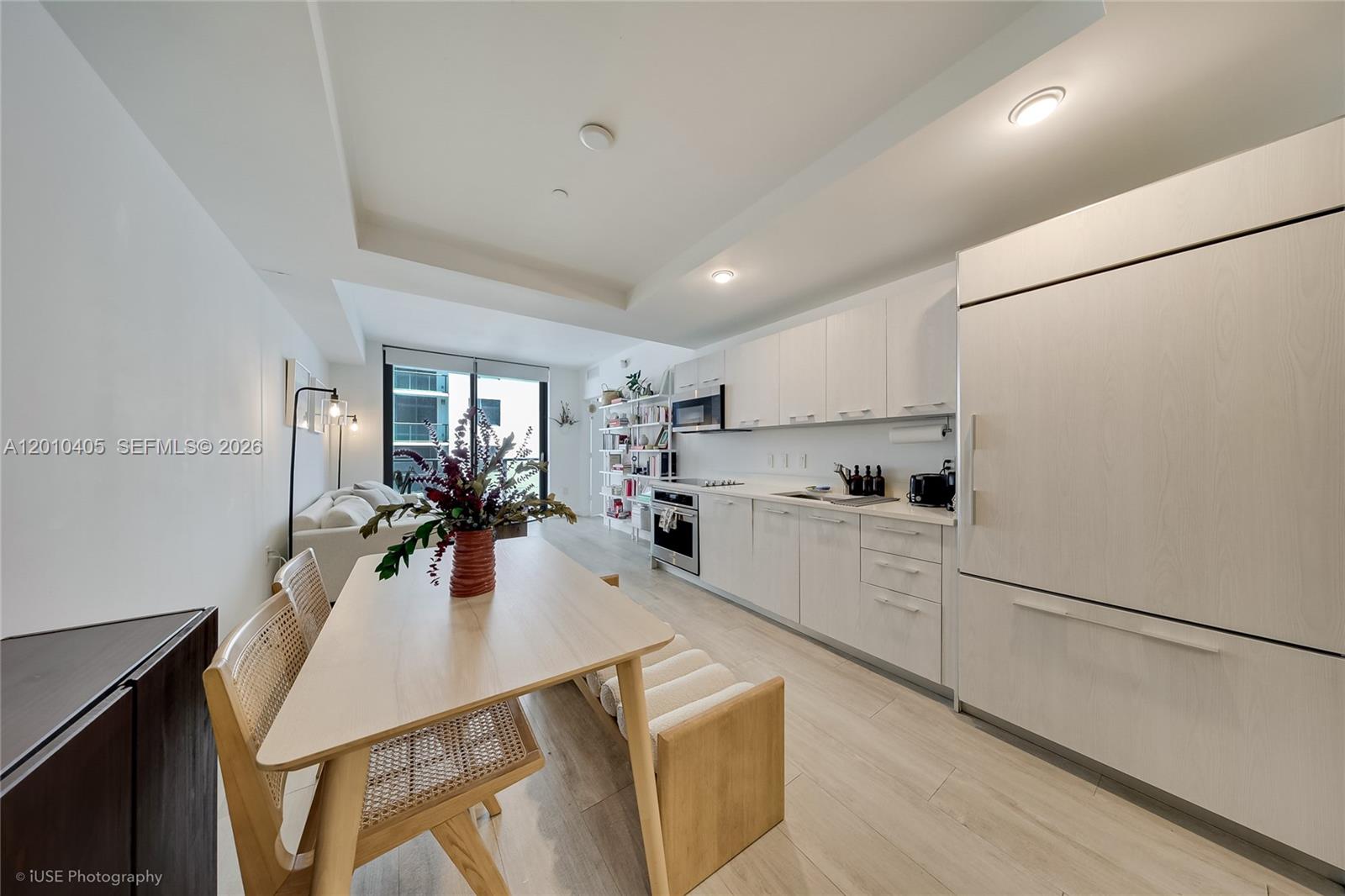 55 SW 9th St #2109, Miami FL 33130
