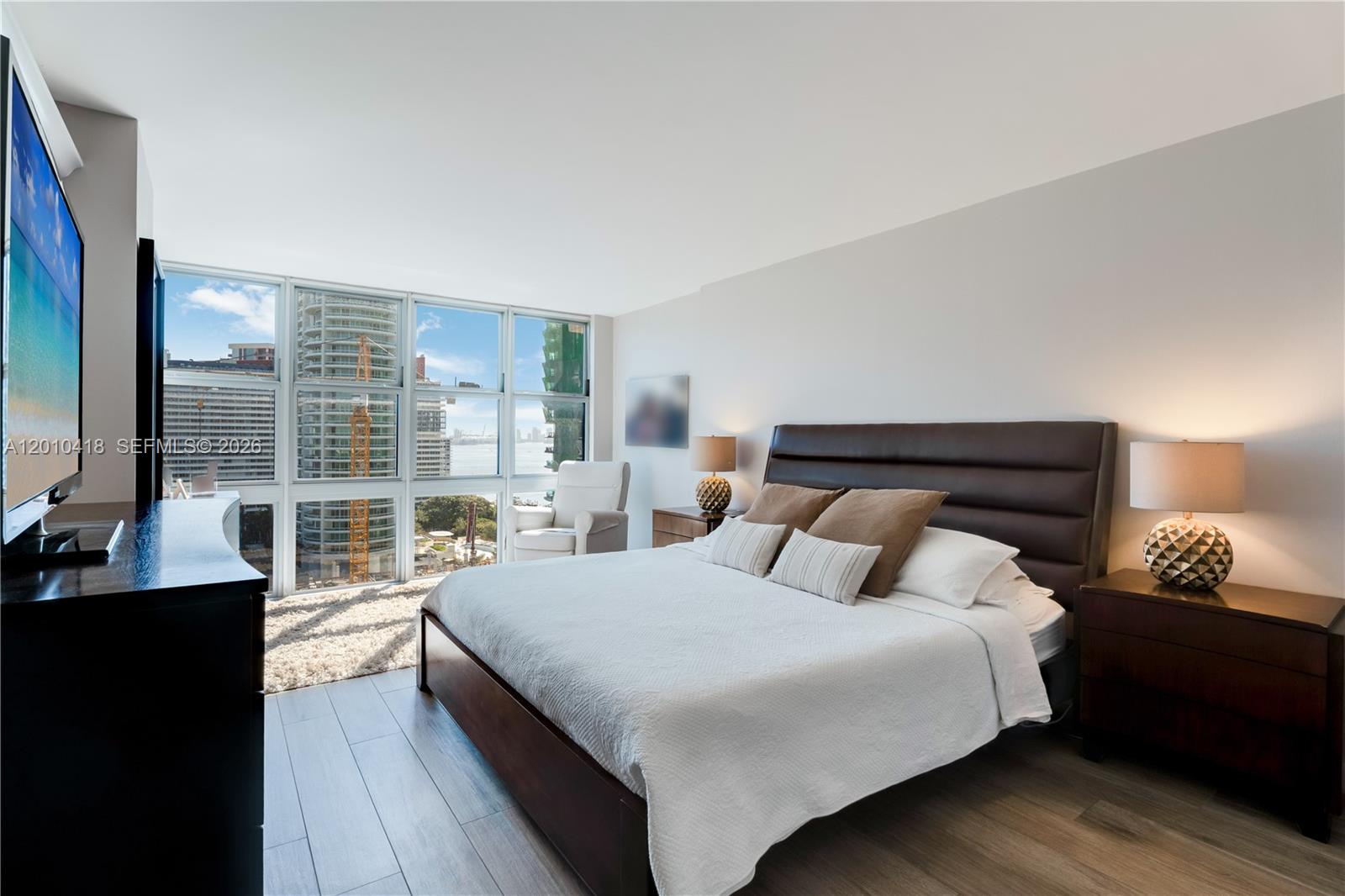 1901 Brickell Ave #B1809, Miami FL 33129
