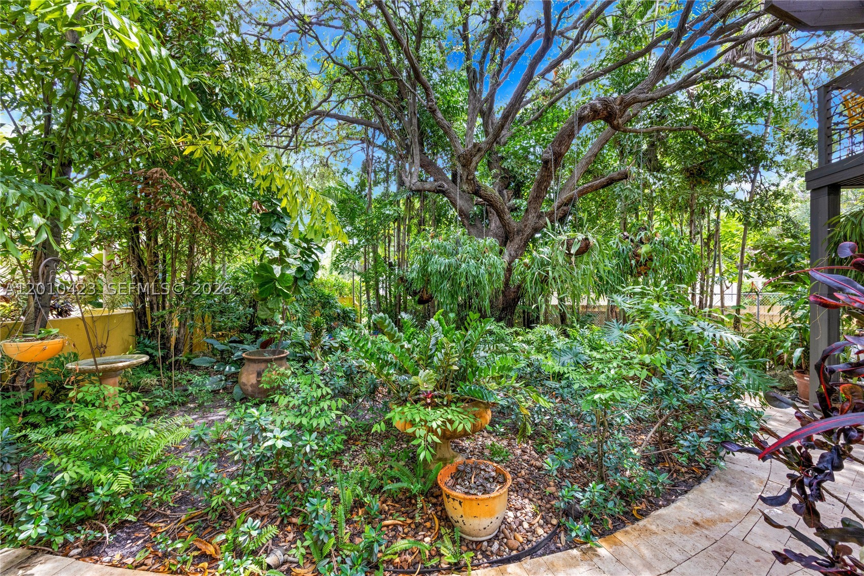 650 NE 76th St, Miami FL 33138