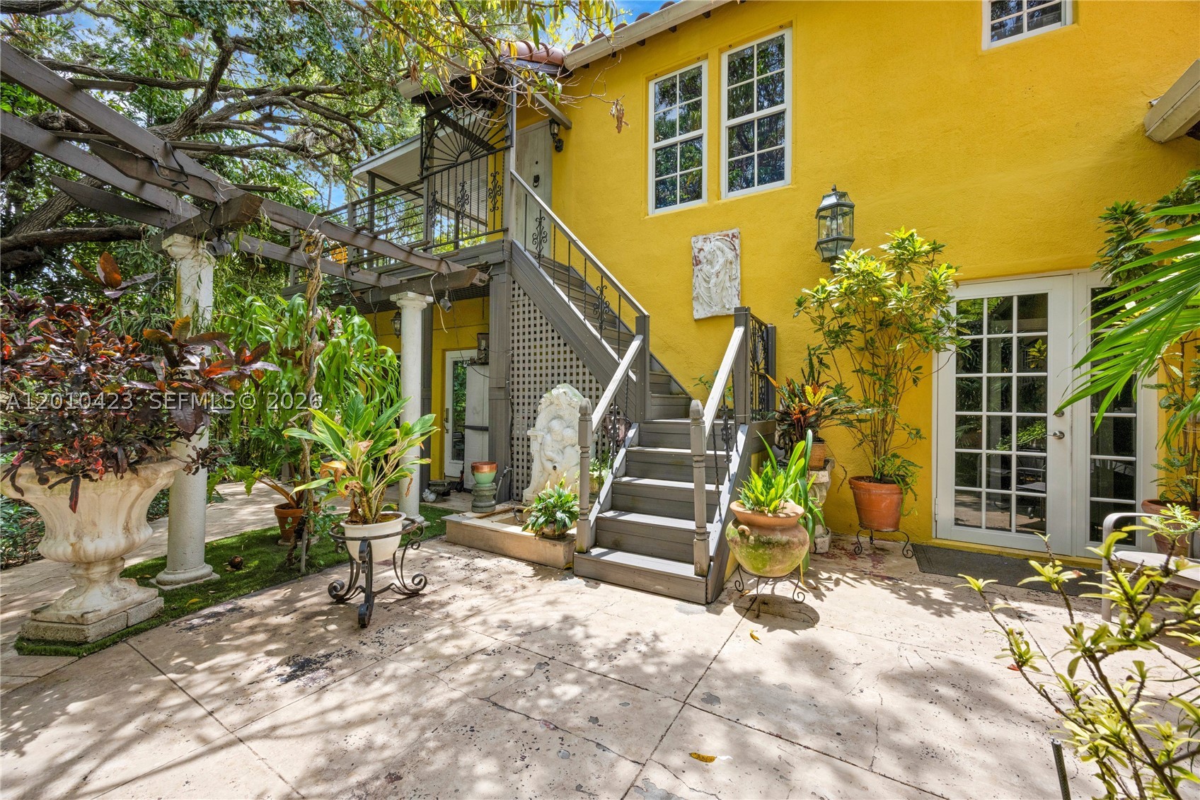 650 NE 76th St, Miami FL 33138