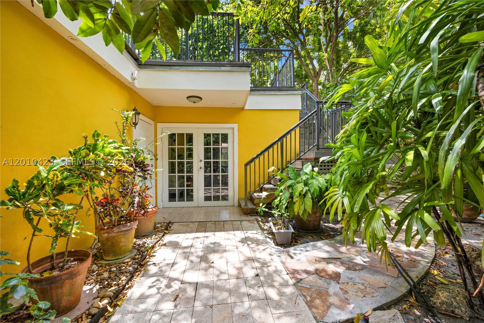 650 NE 76th St, Miami FL 33138