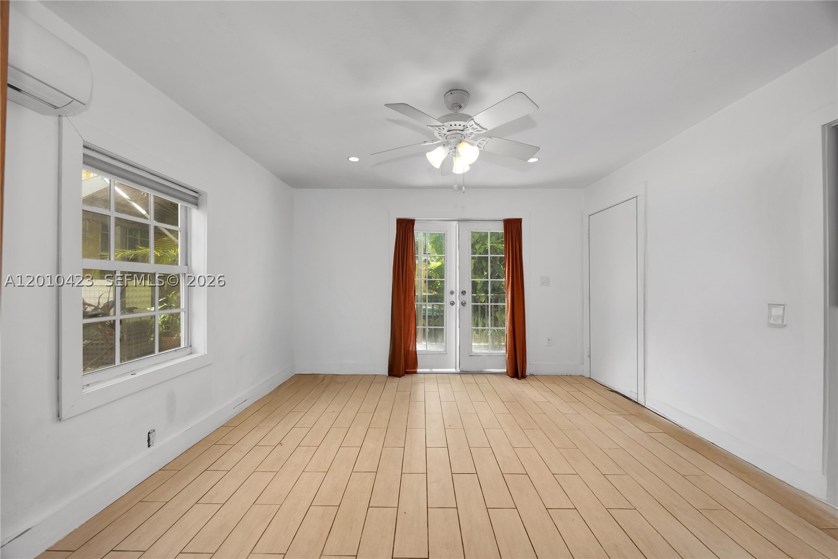 650 NE 76th St, Miami FL 33138