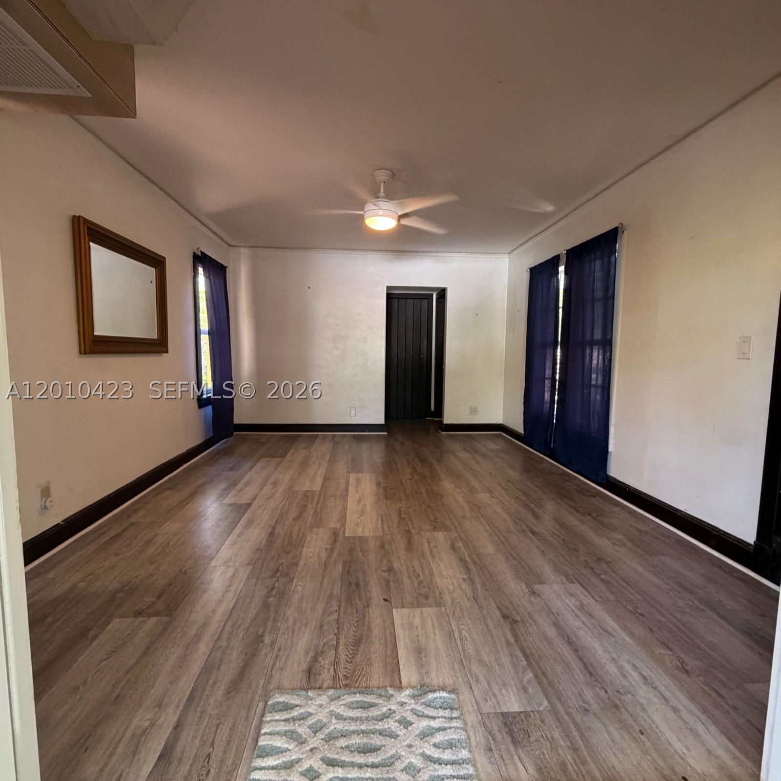650 NE 76th St, Miami FL 33138