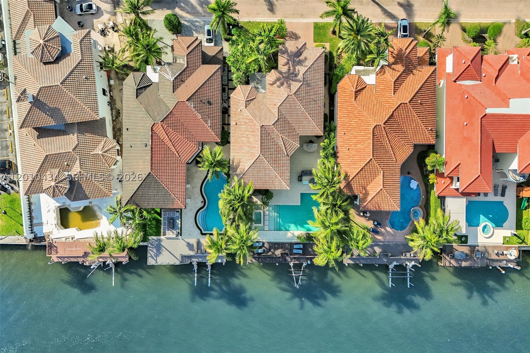 1575 Windjammer Way, Hollywood FL 33019