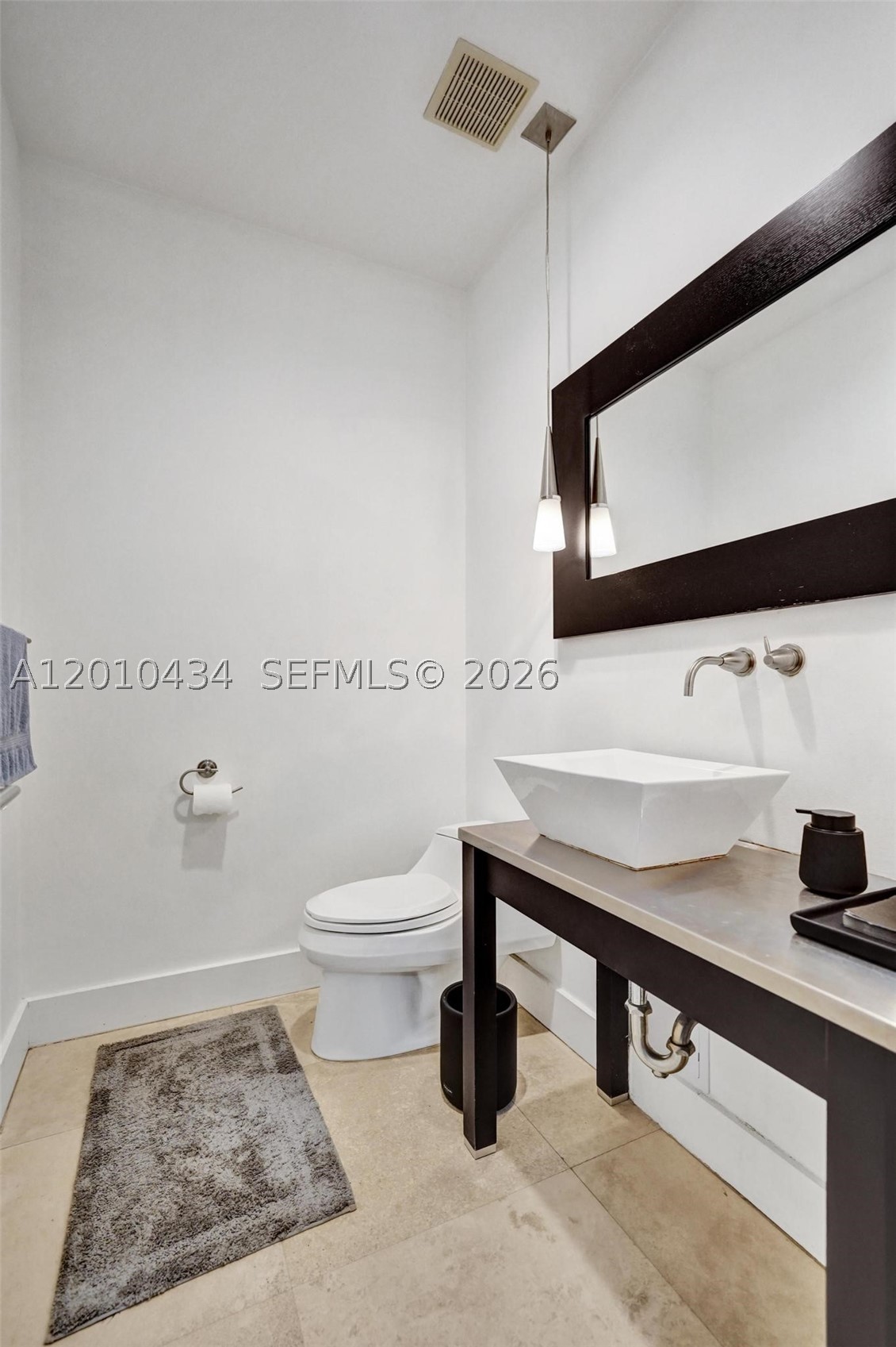 1575 Windjammer Way, Hollywood FL 33019