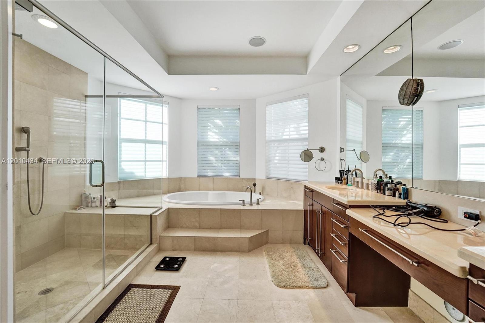 1575 Windjammer Way, Hollywood FL 33019