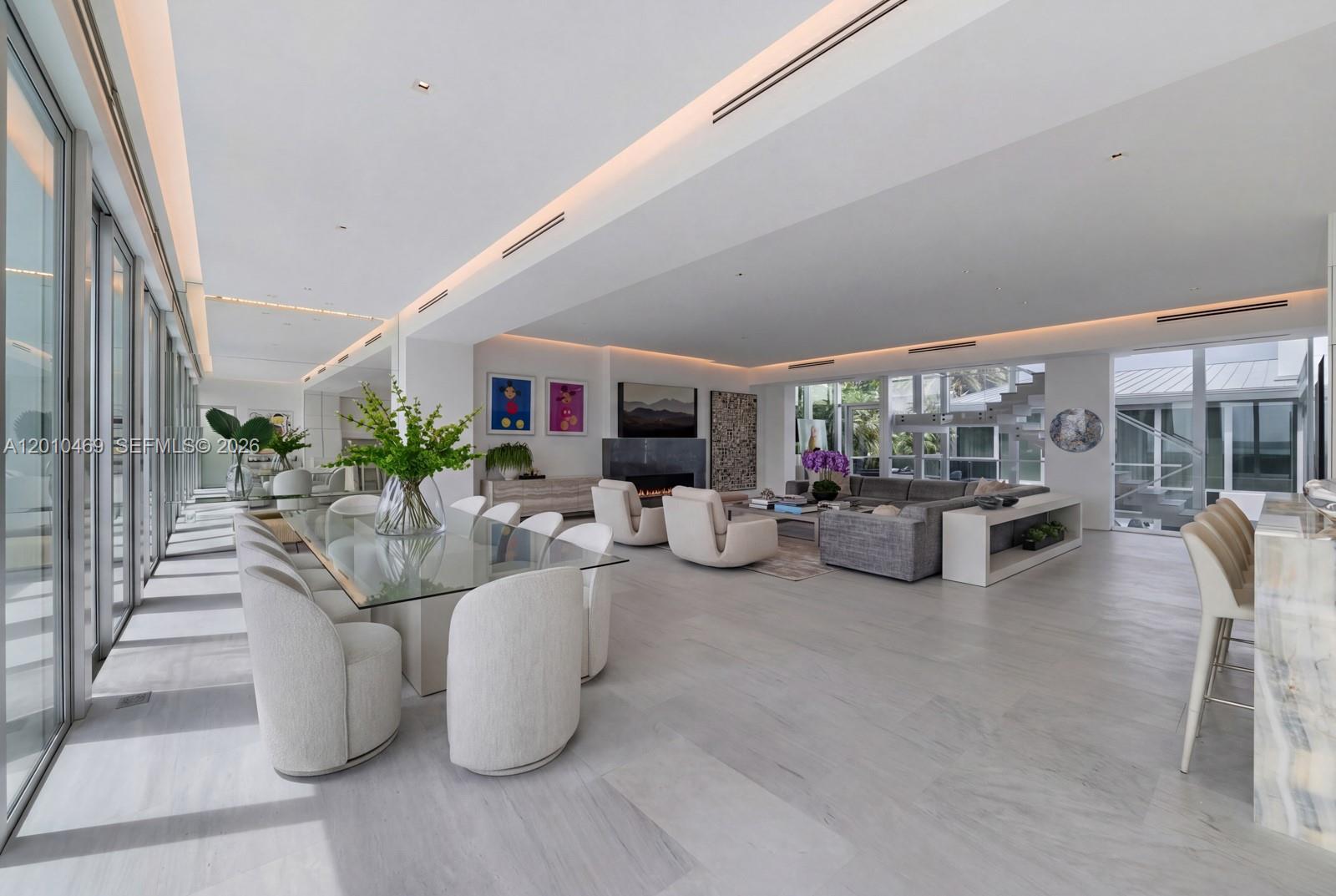 7815 Atlantic Way, Miami Beach FL 33141