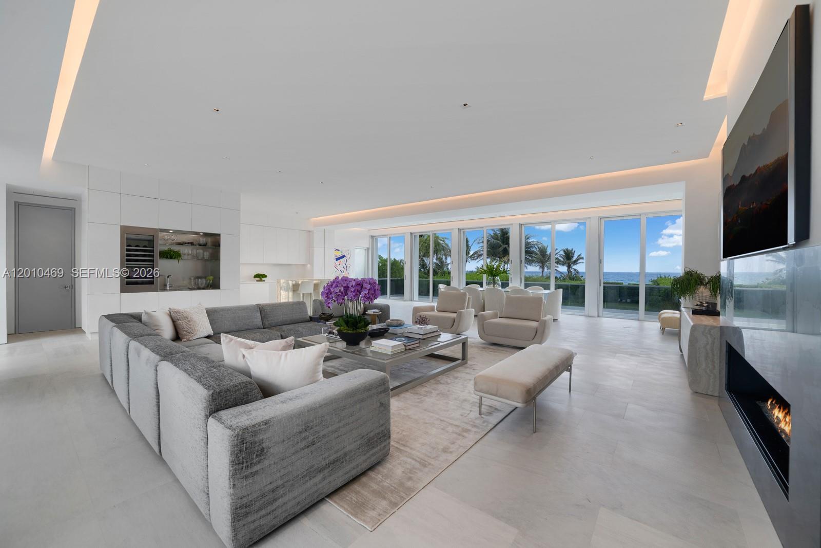 7815 Atlantic Way, Miami Beach FL 33141