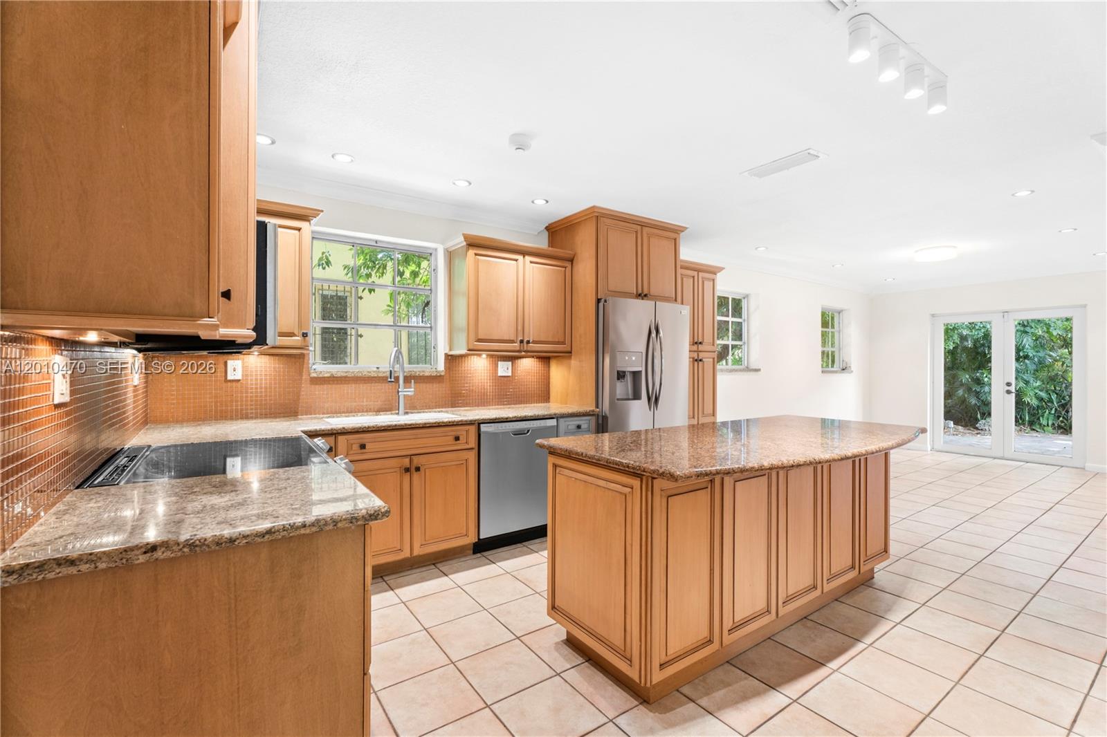 5520 San Vicente St, Coral Gables FL 33146