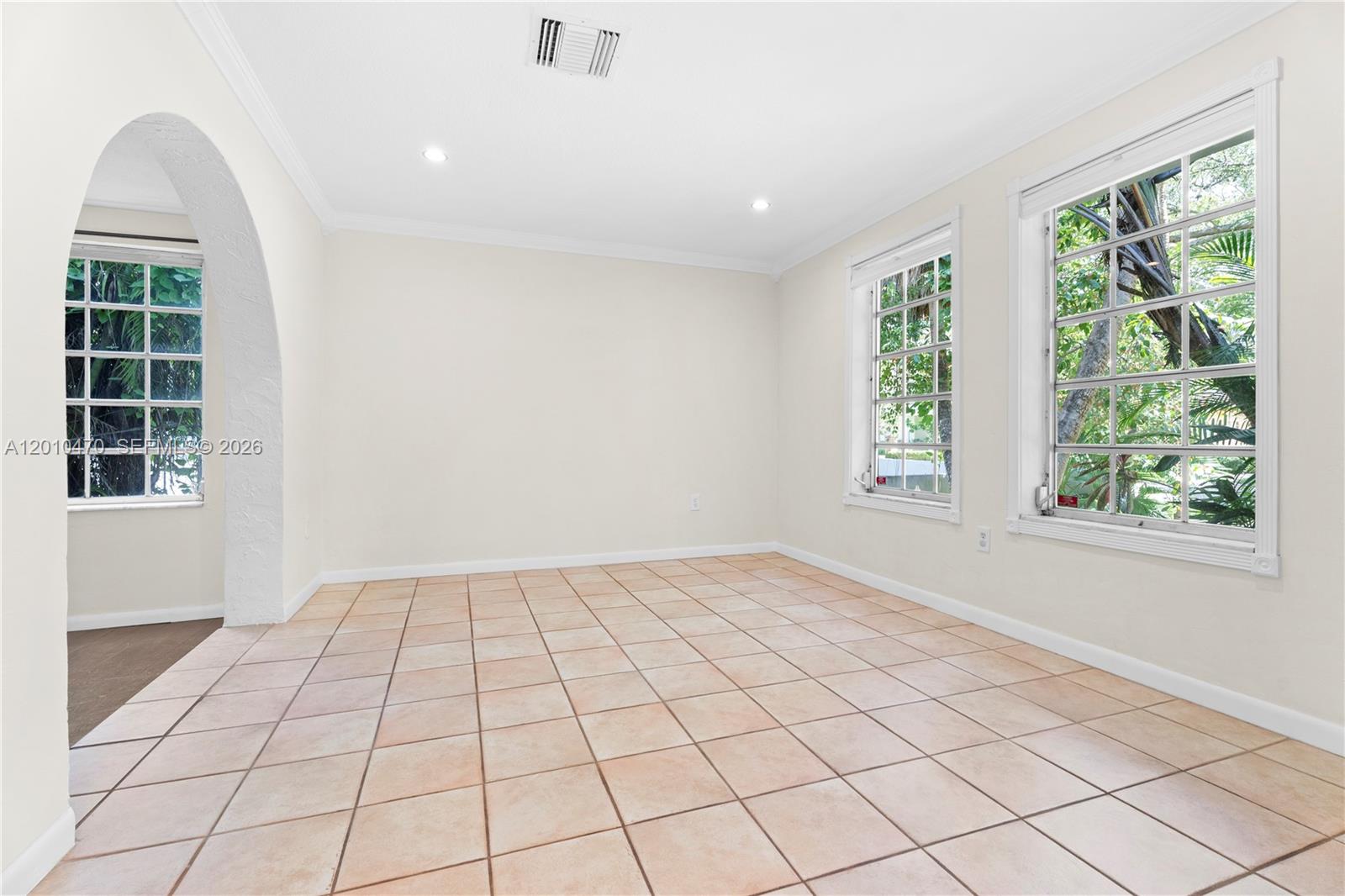 5520 San Vicente St, Coral Gables FL 33146