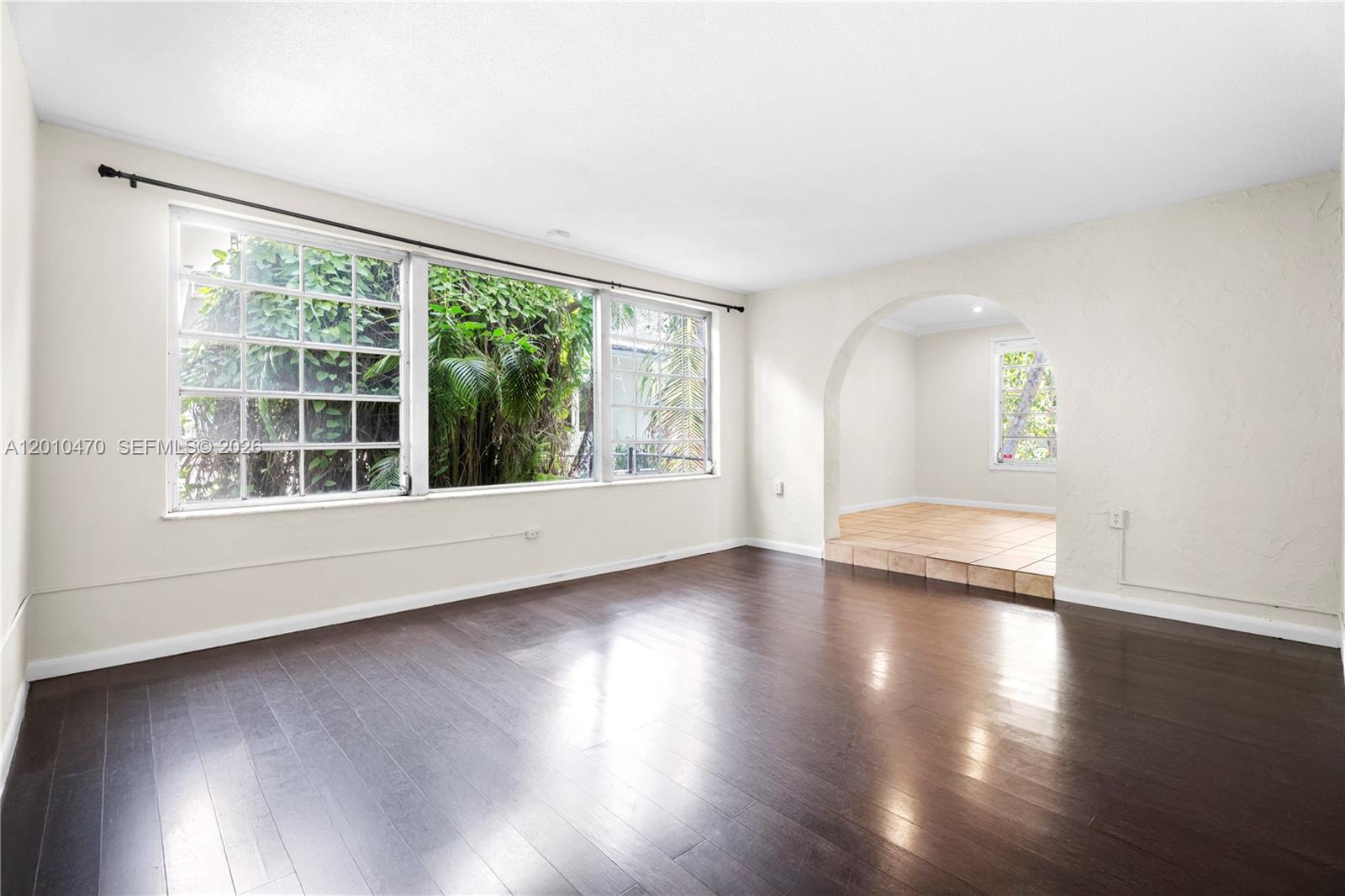 5520 San Vicente St, Coral Gables FL 33146