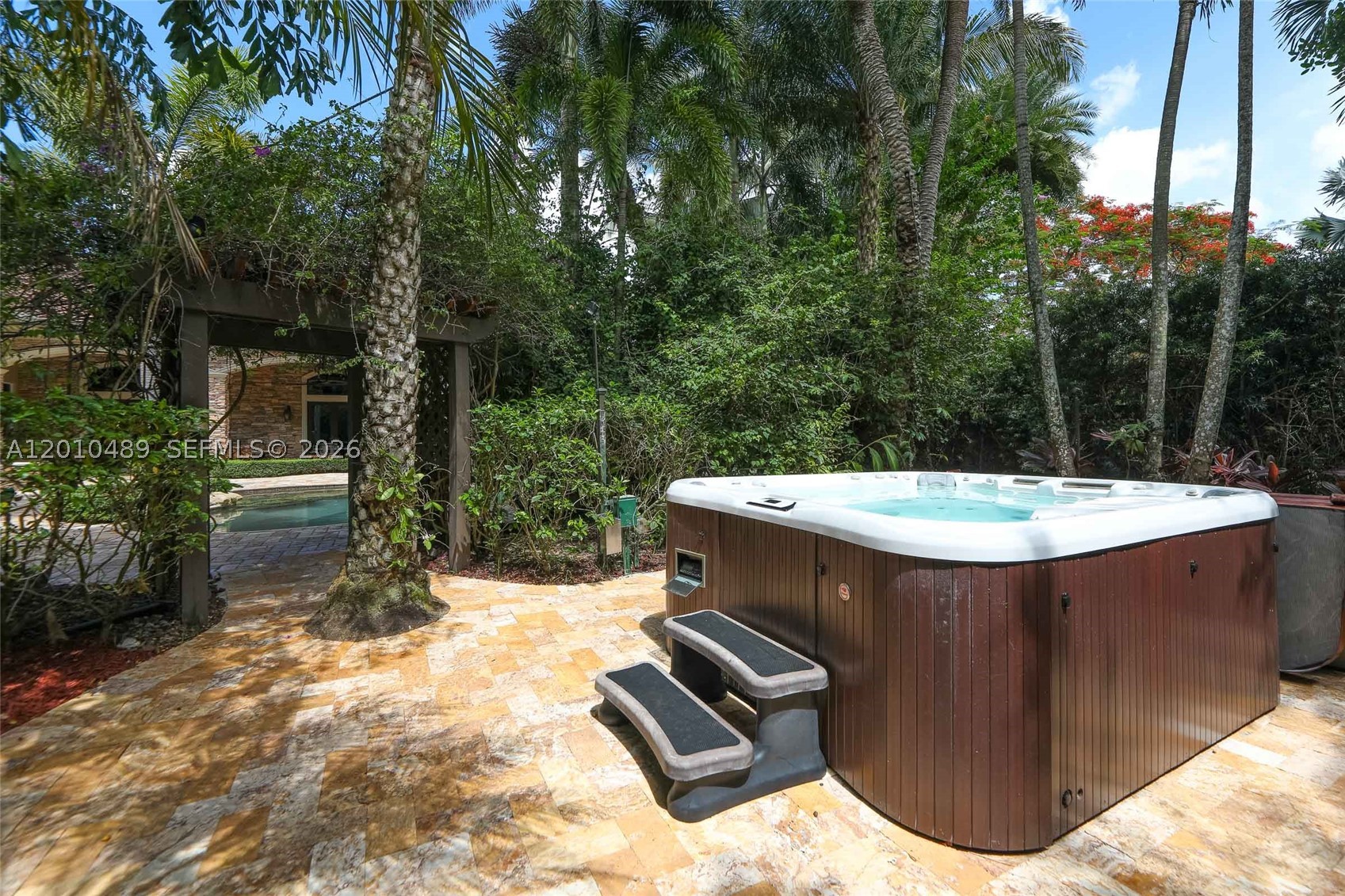 16740 Berkshire Ct, Southwest Ranches FL 33331