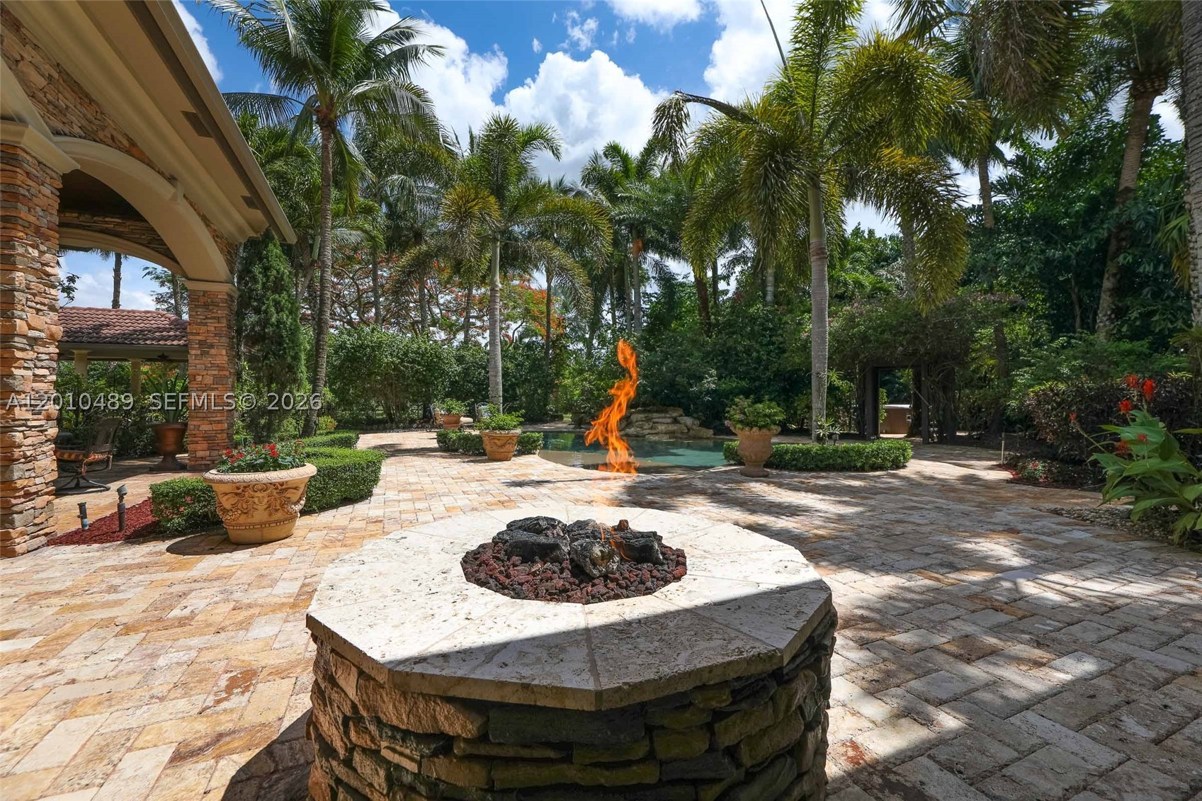 16740 Berkshire Ct, Southwest Ranches FL 33331