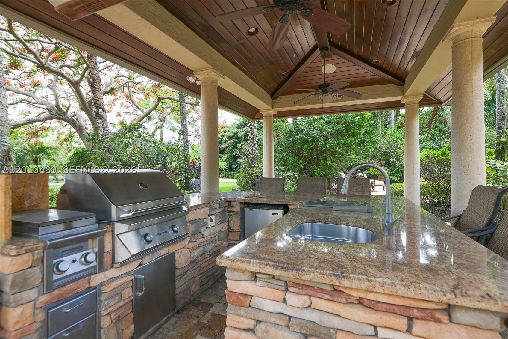 16740 Berkshire Ct, Southwest Ranches FL 33331