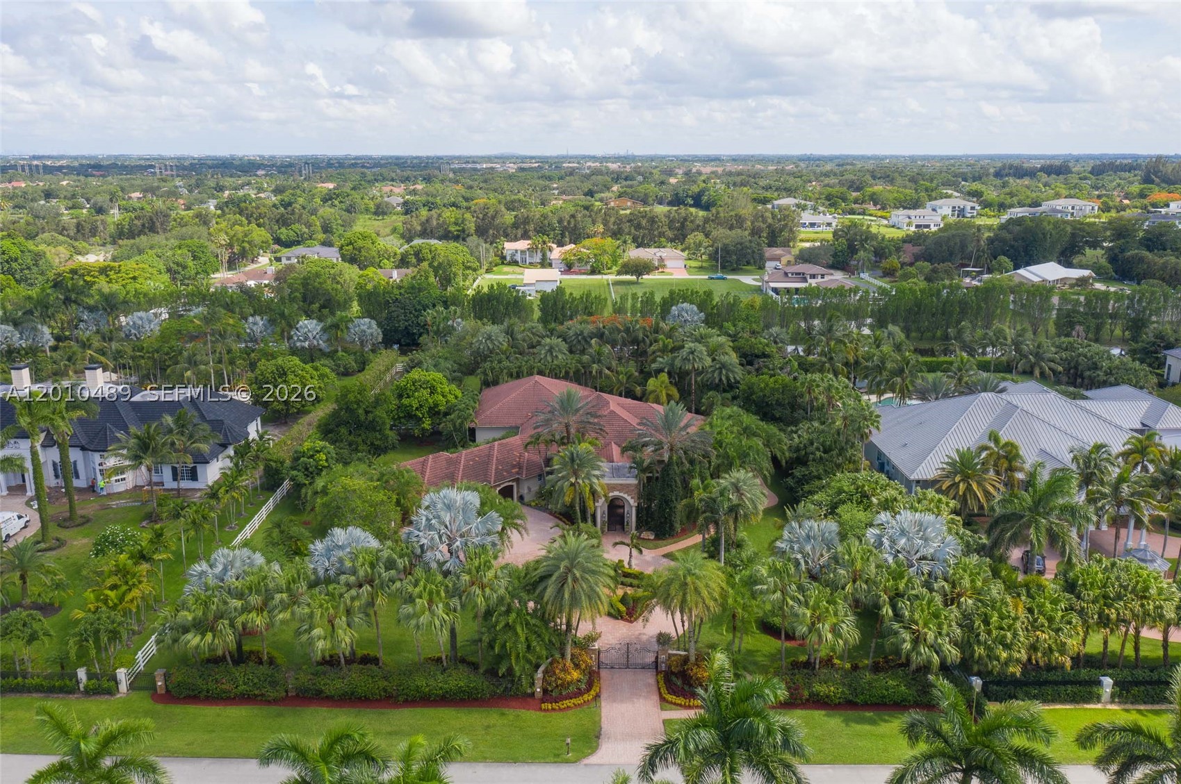 16740 Berkshire Ct, Southwest Ranches FL 33331
