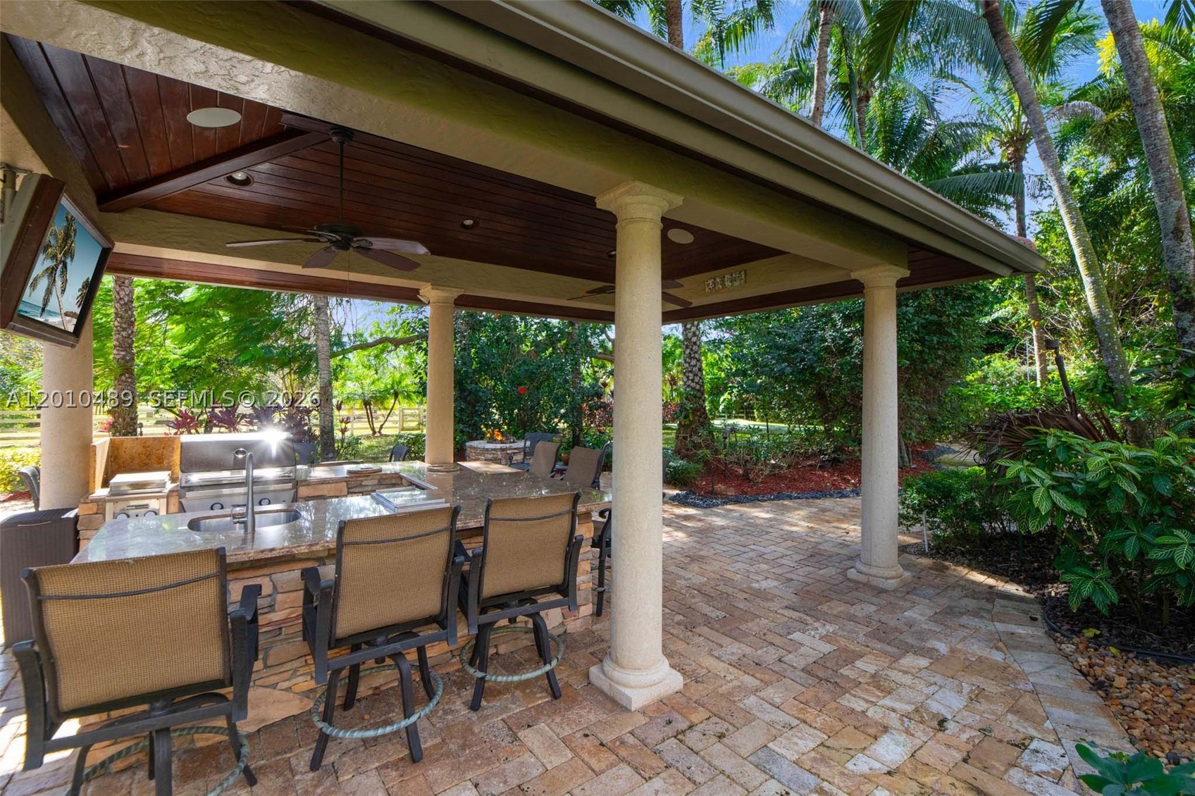 16740 Berkshire Ct, Southwest Ranches FL 33331