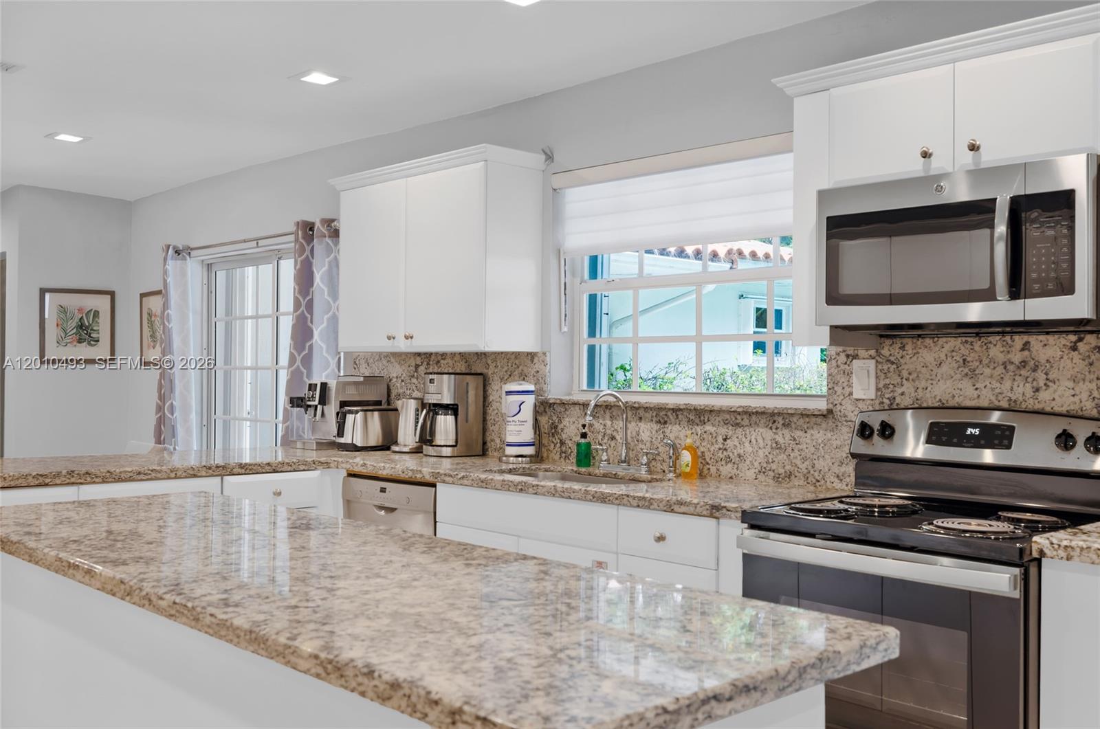 7711 Coquina Dr, North Bay Village FL 33141