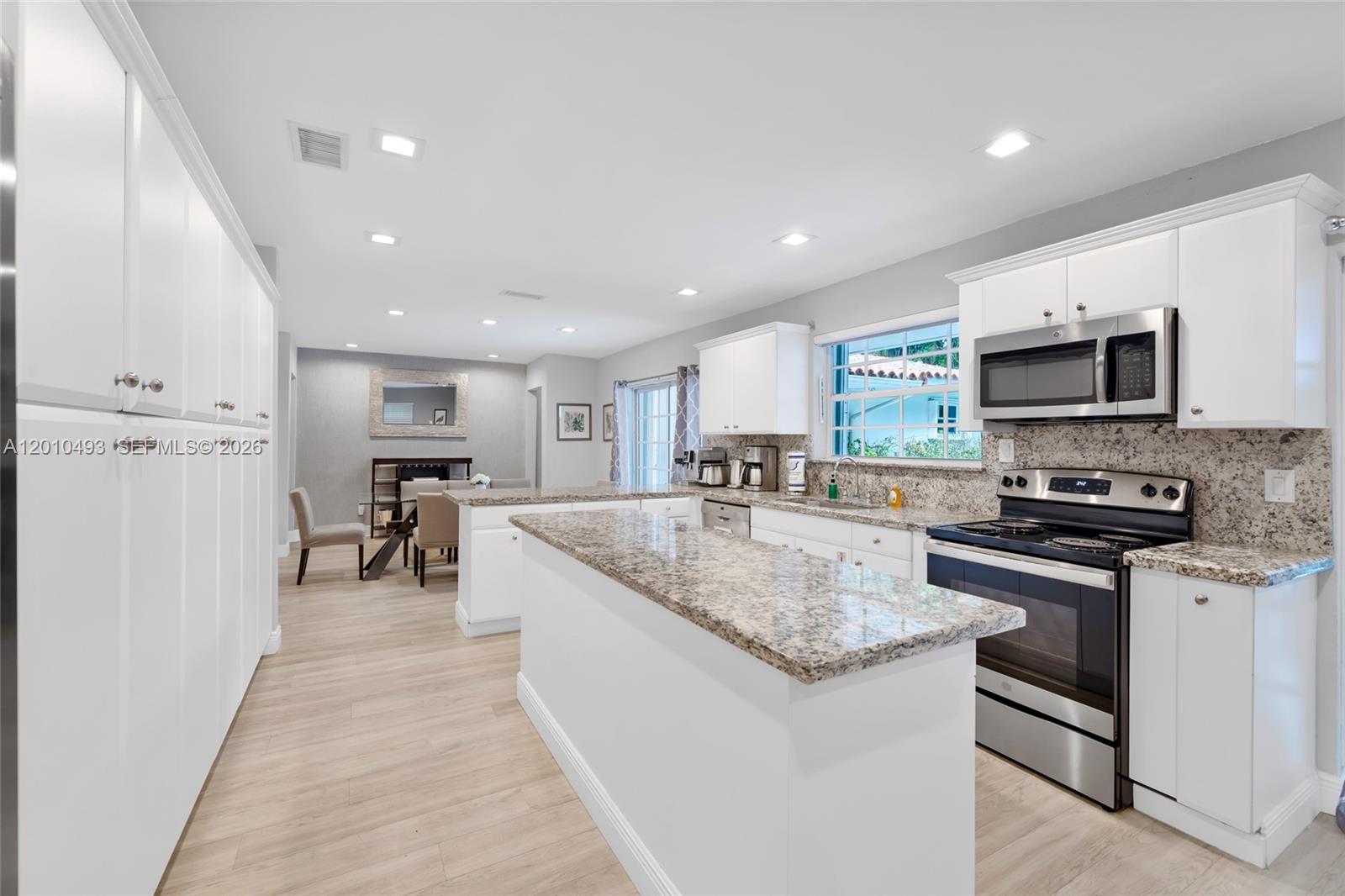 7711 Coquina Dr, North Bay Village FL 33141