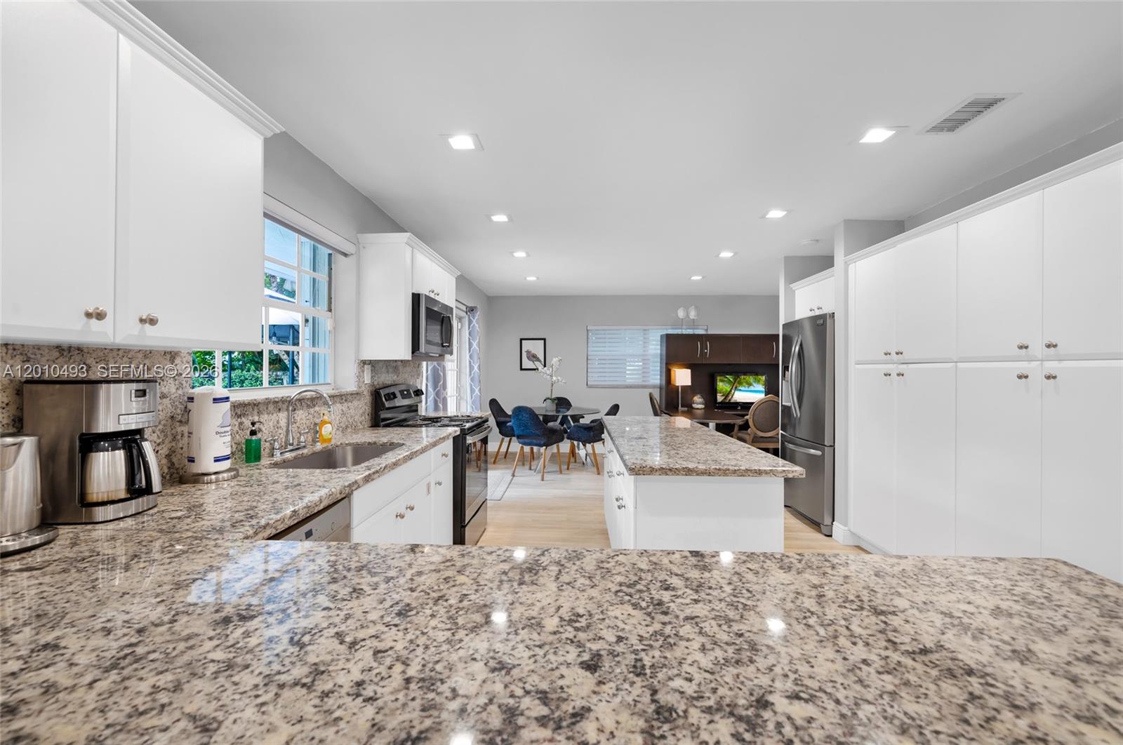 7711 Coquina Dr, North Bay Village FL 33141