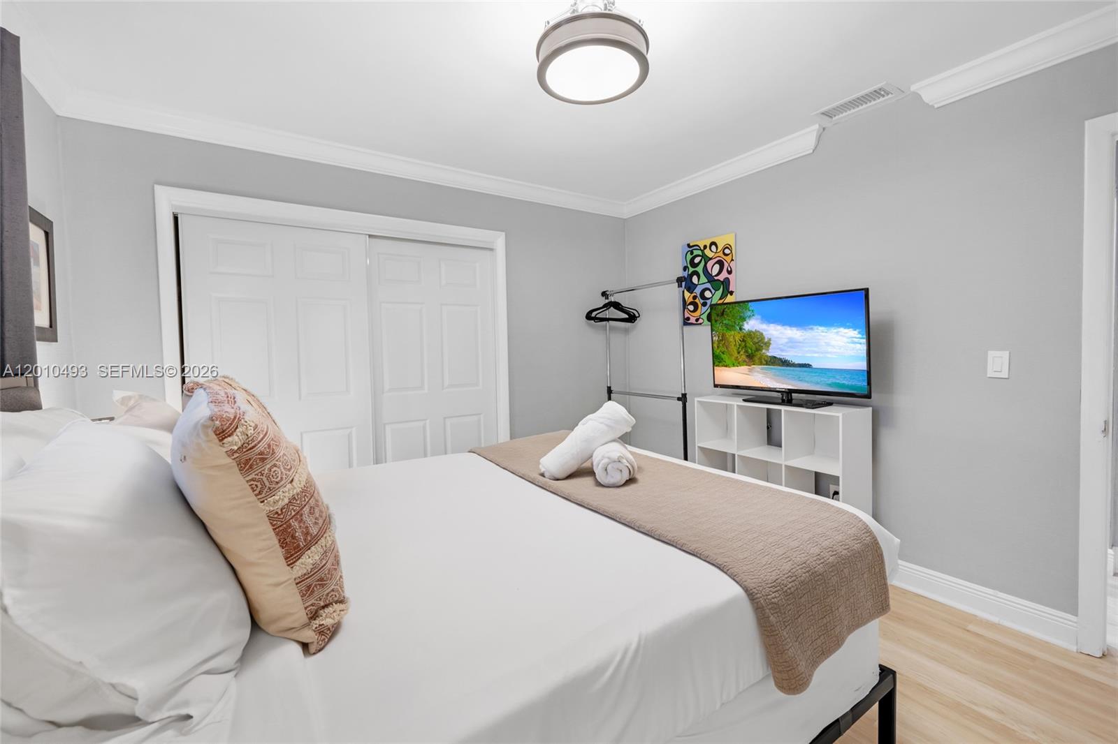 7711 Coquina Dr, North Bay Village FL 33141