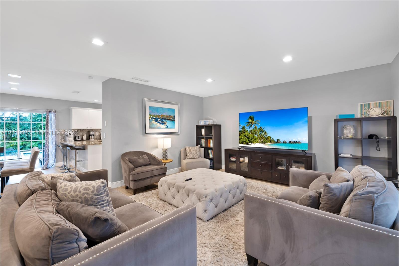 7711 Coquina Dr, North Bay Village FL 33141