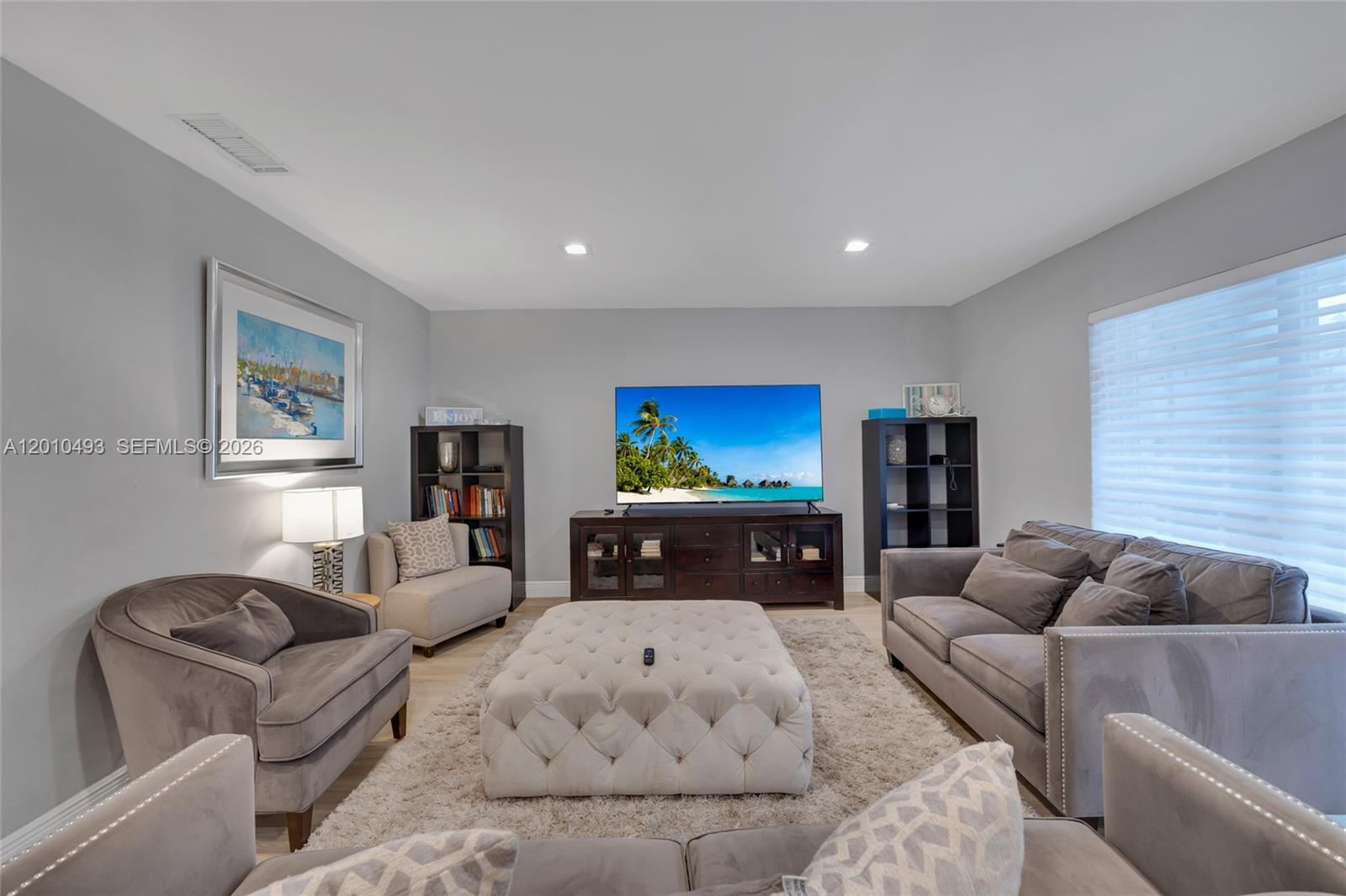 7711 Coquina Dr, North Bay Village FL 33141