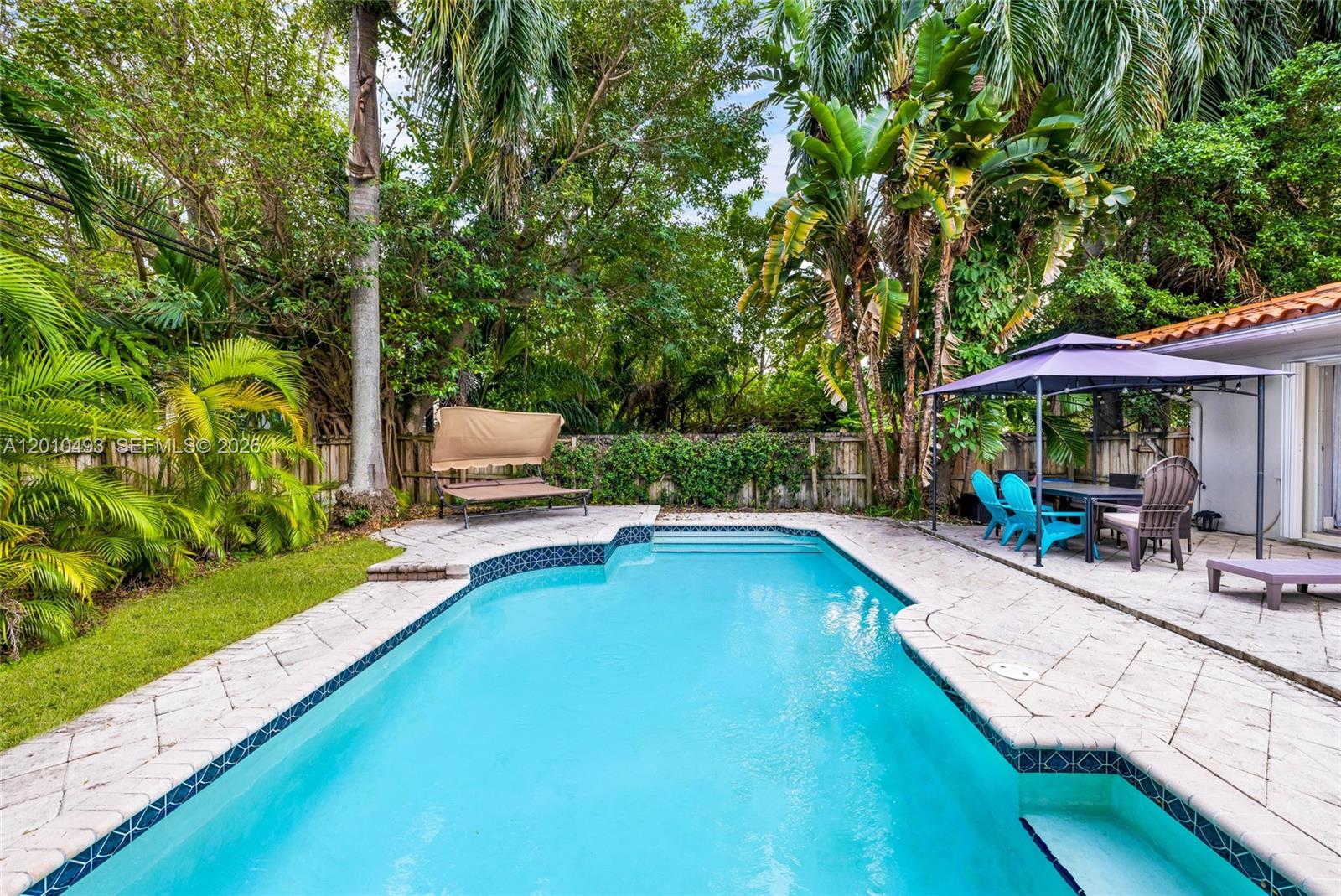 7711 Coquina Dr, North Bay Village FL 33141