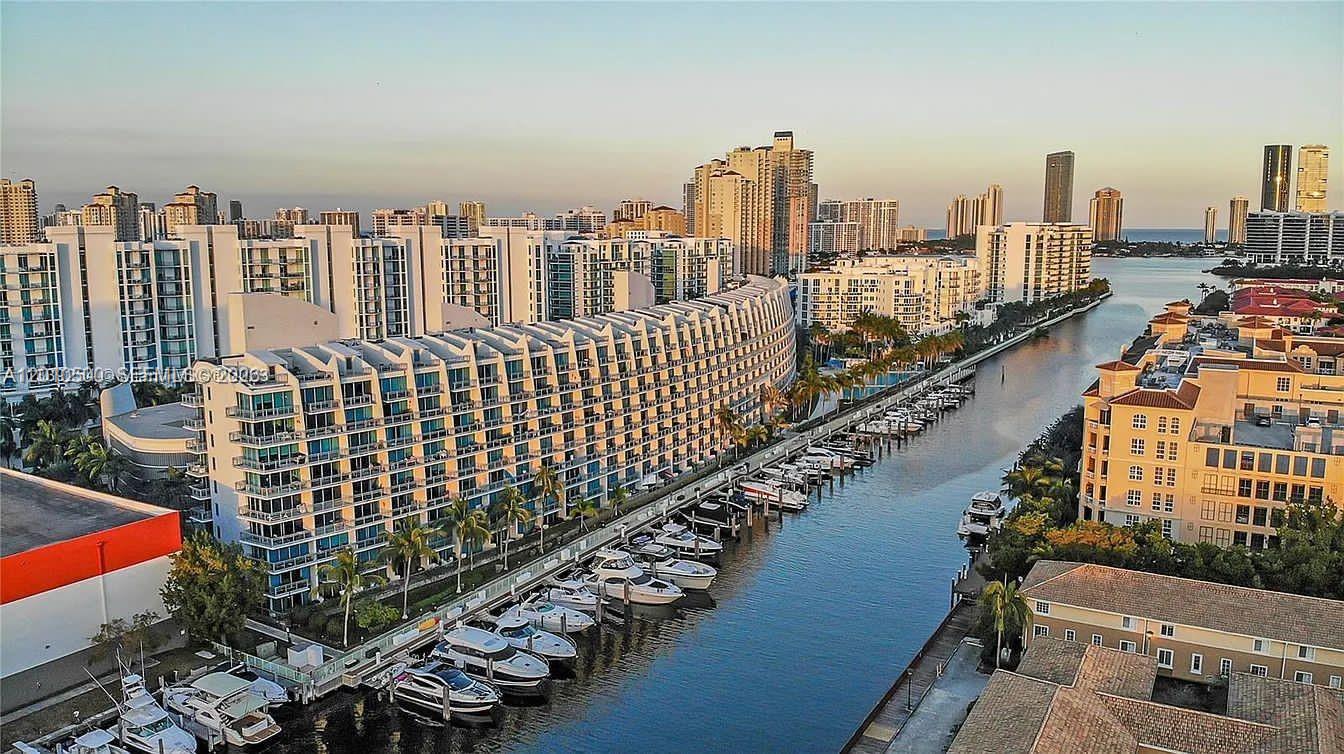 2950 NE 188th St #448, Aventura FL 33180