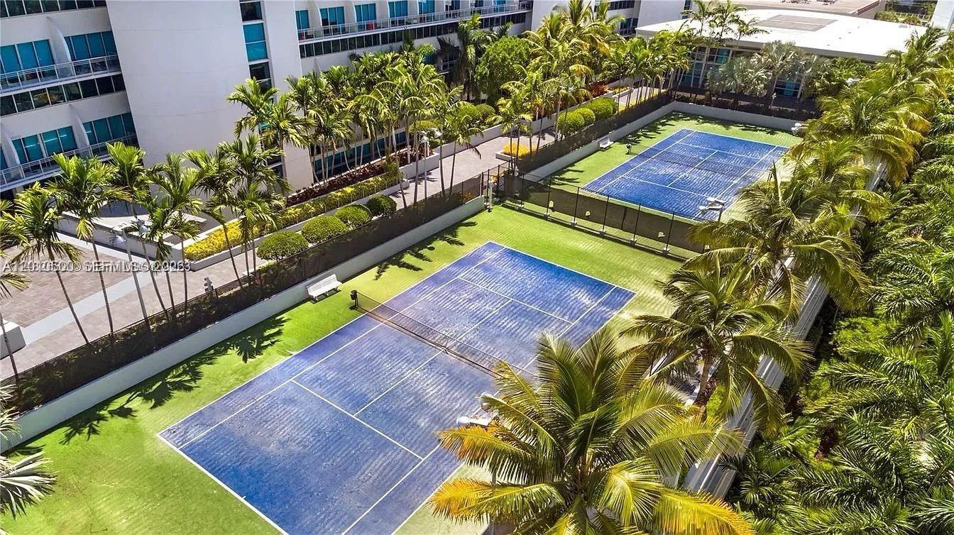 2950 NE 188th St #448, Aventura FL 33180