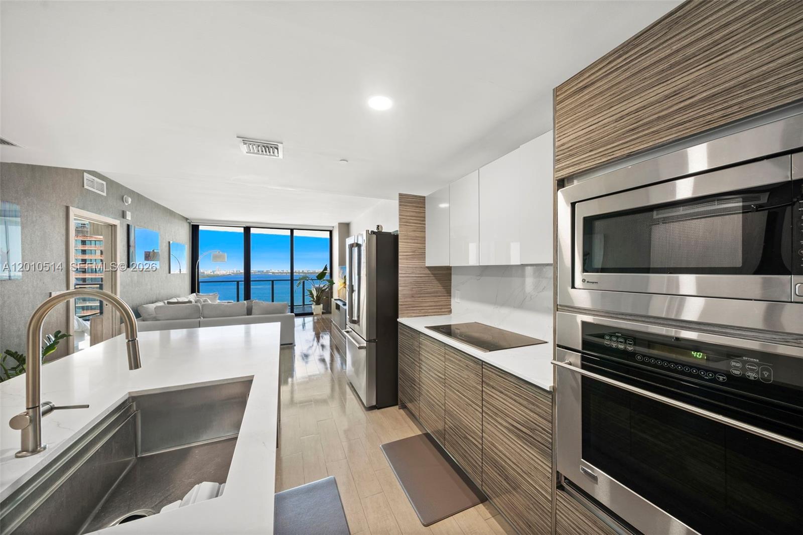 460 NE 28th St #2405, Miami FL 33137