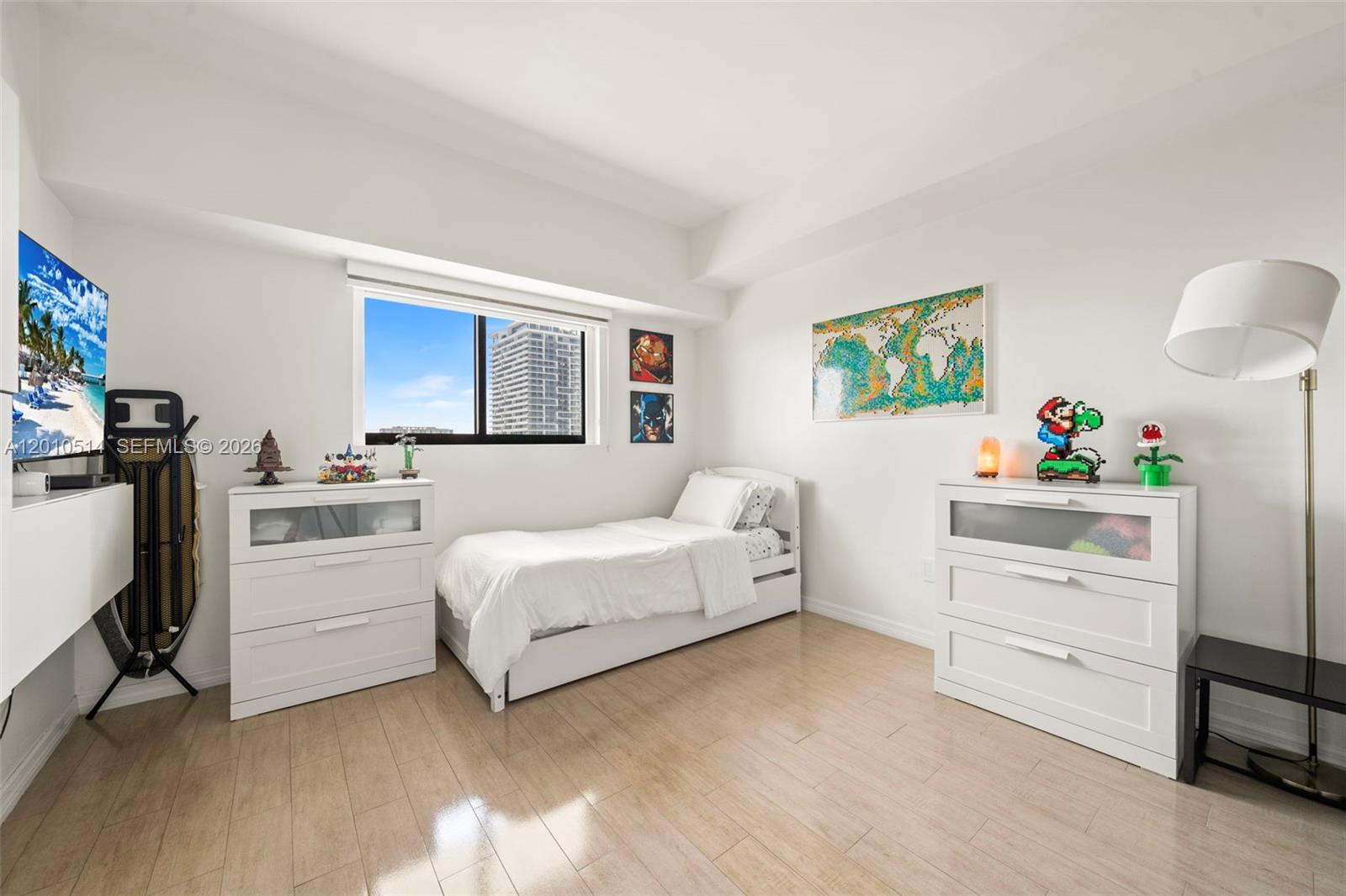 460 NE 28th St #2405, Miami FL 33137